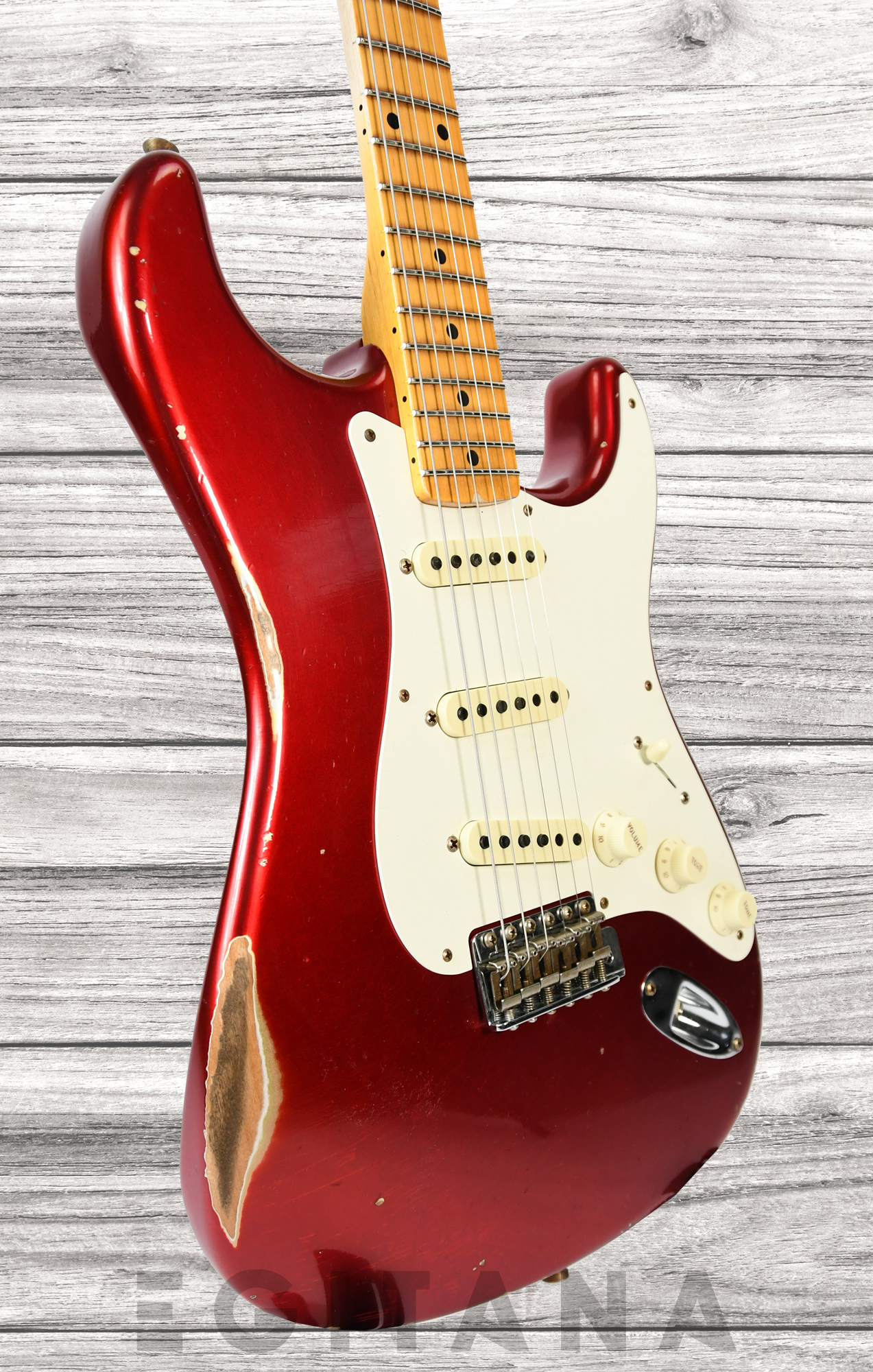 fender-custom-shop-57-stratocaster-relic-aged-candy-apple-red_6399df42a27bd.jpg