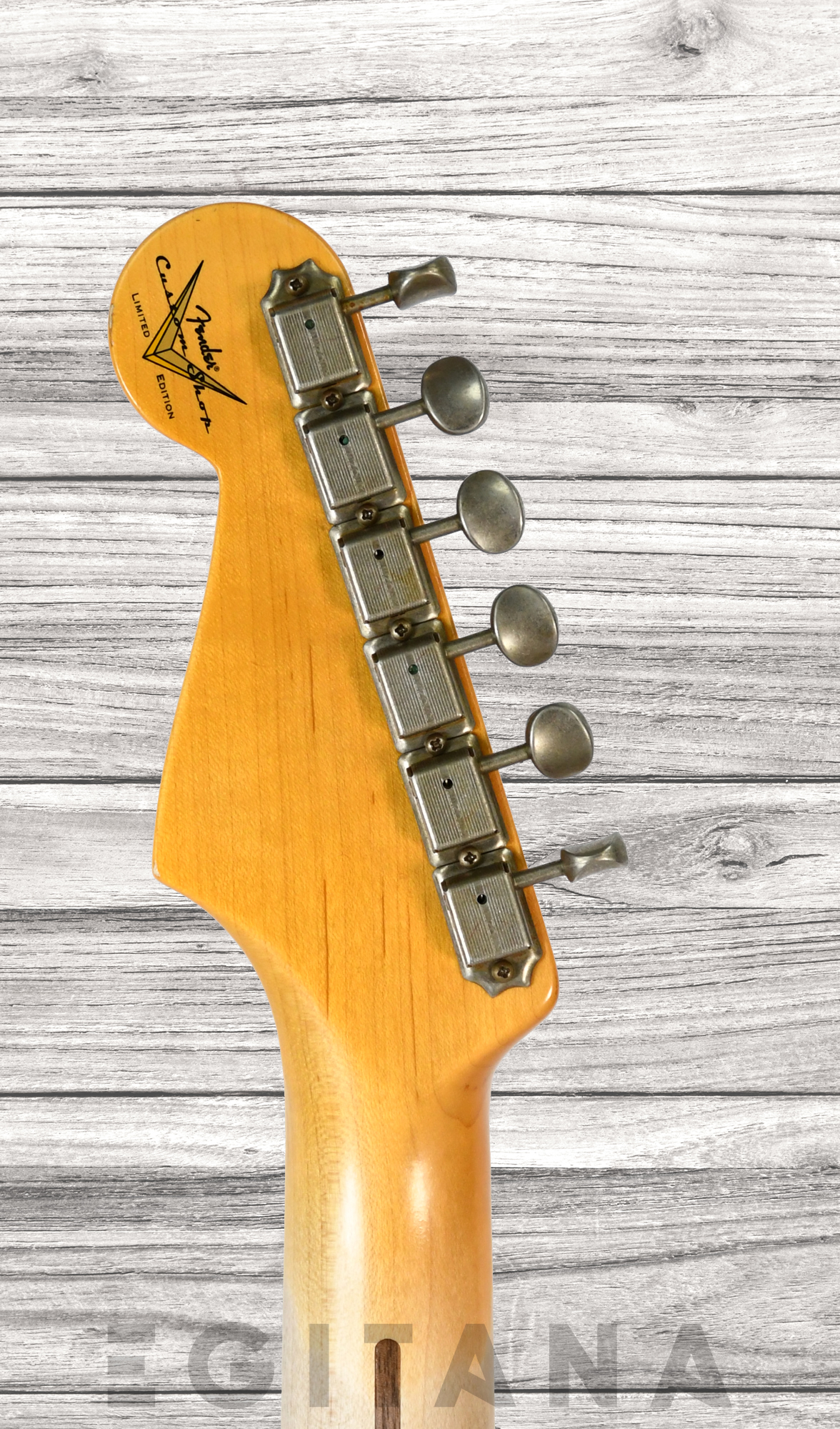 fender-custom-shop-57-stratocaster-relic-aged-candy-apple-red_6399df44cd8b8.jpg