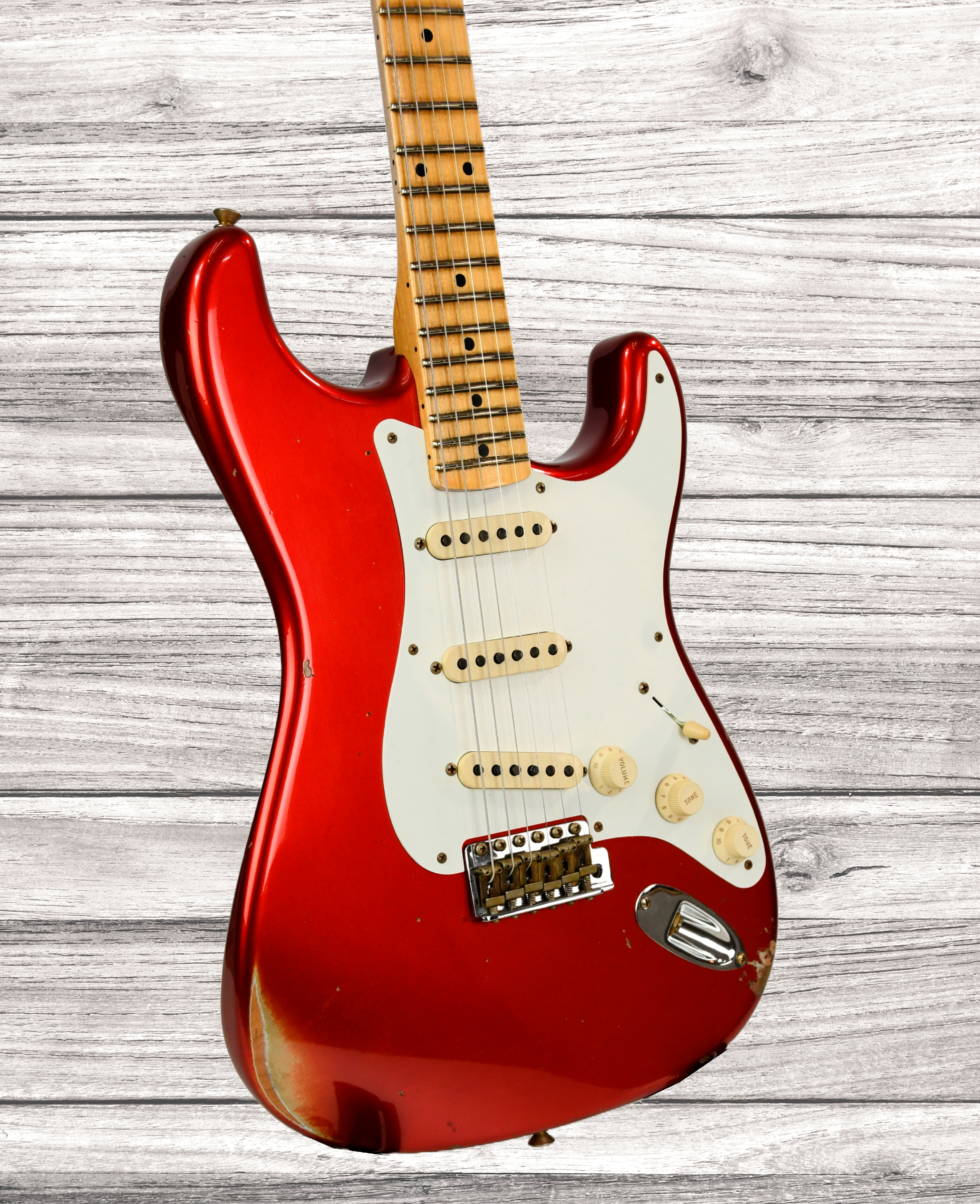 fender-custom-shop-58-relic-maple-neck-faded-aged-candy-apple-red_679bb4631fd0d.jpg