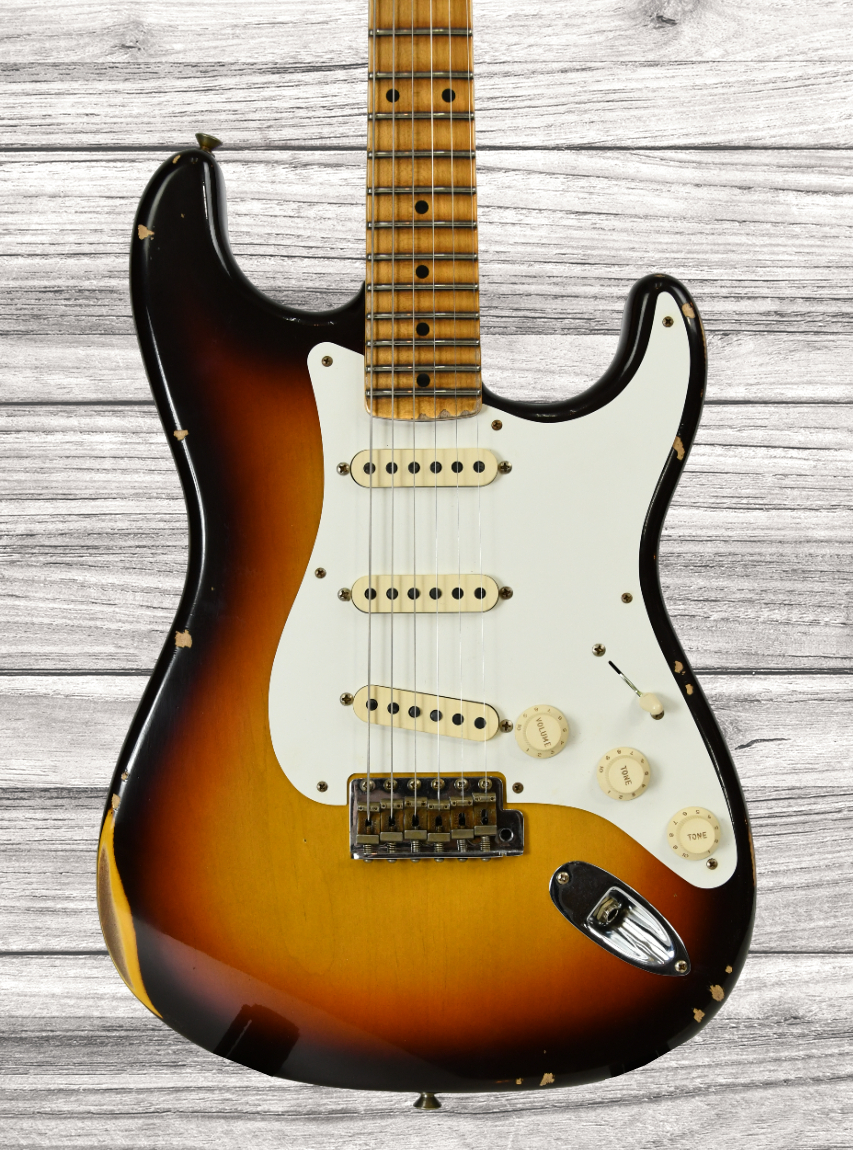fender-custom-shop-58-strat-relic-faded-aged-3-color-sunburst_65e8678d63627.jpg