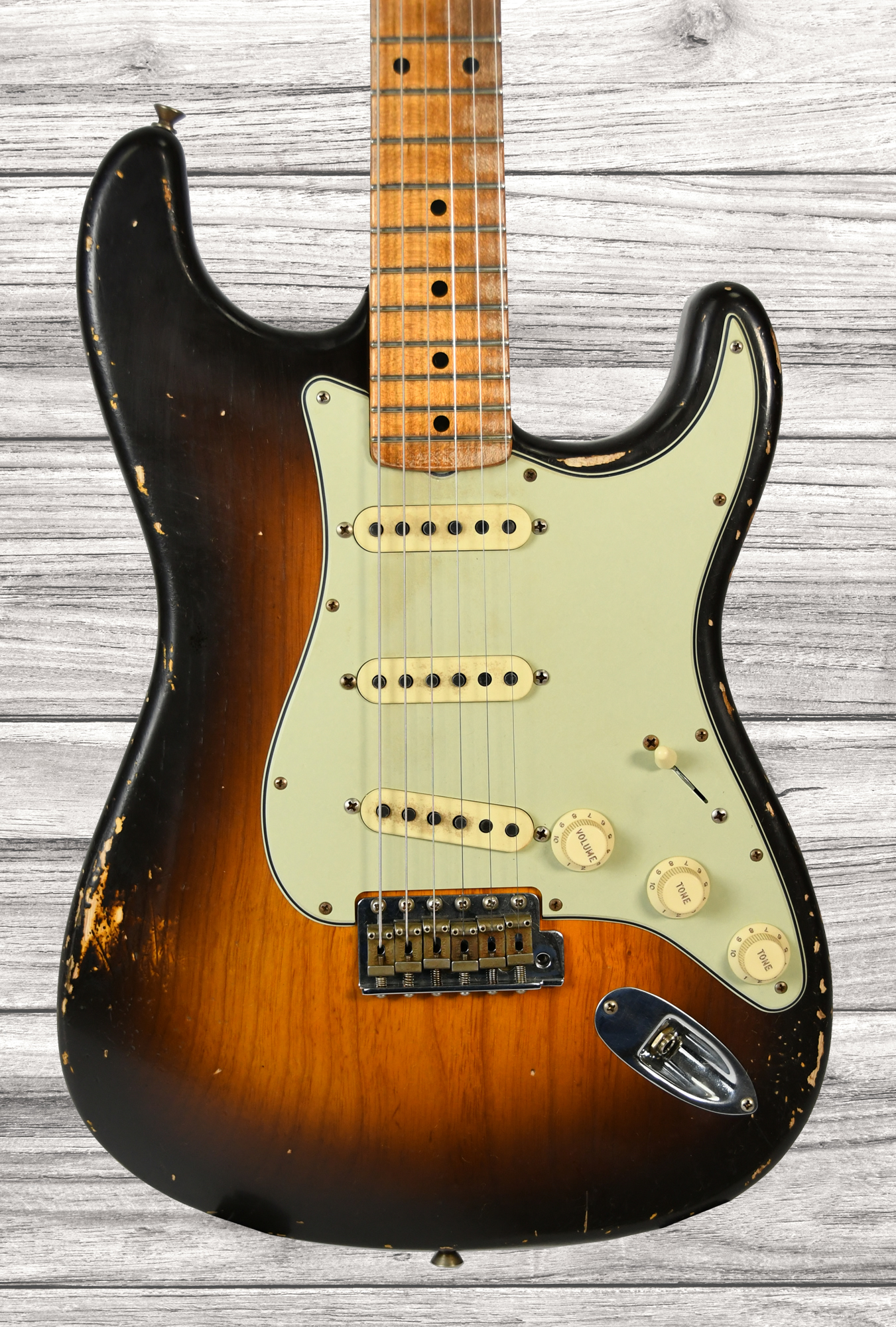 fender-custom-shop-59-masterbuilt-paul-waller-relic-2-tone-sunburst_635fb669f0177.jpg