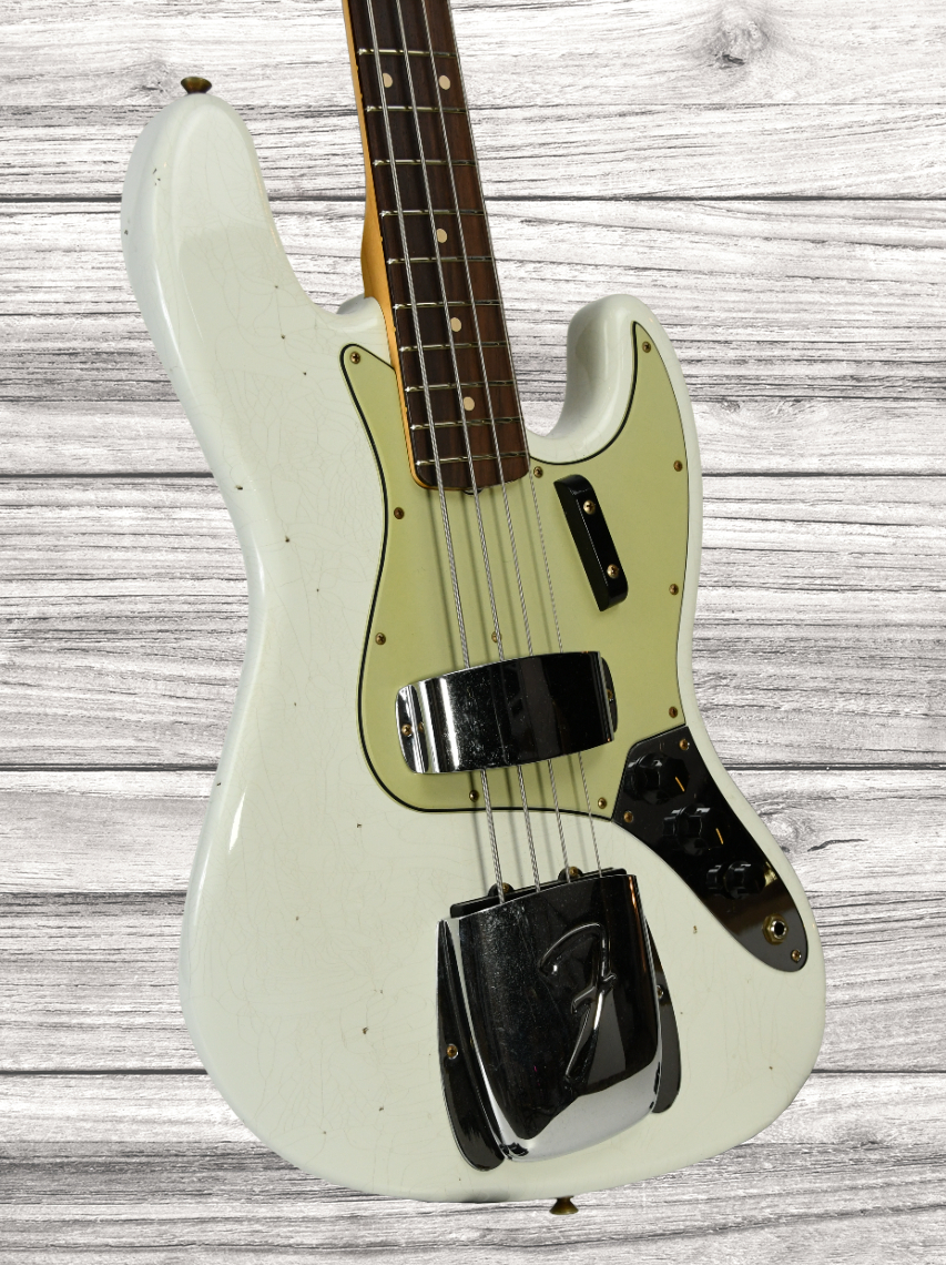 fender-custom-shop-64-jazz-bass-journeyman-relic-olympic-white-rw_65bb73a8868cd.jpg