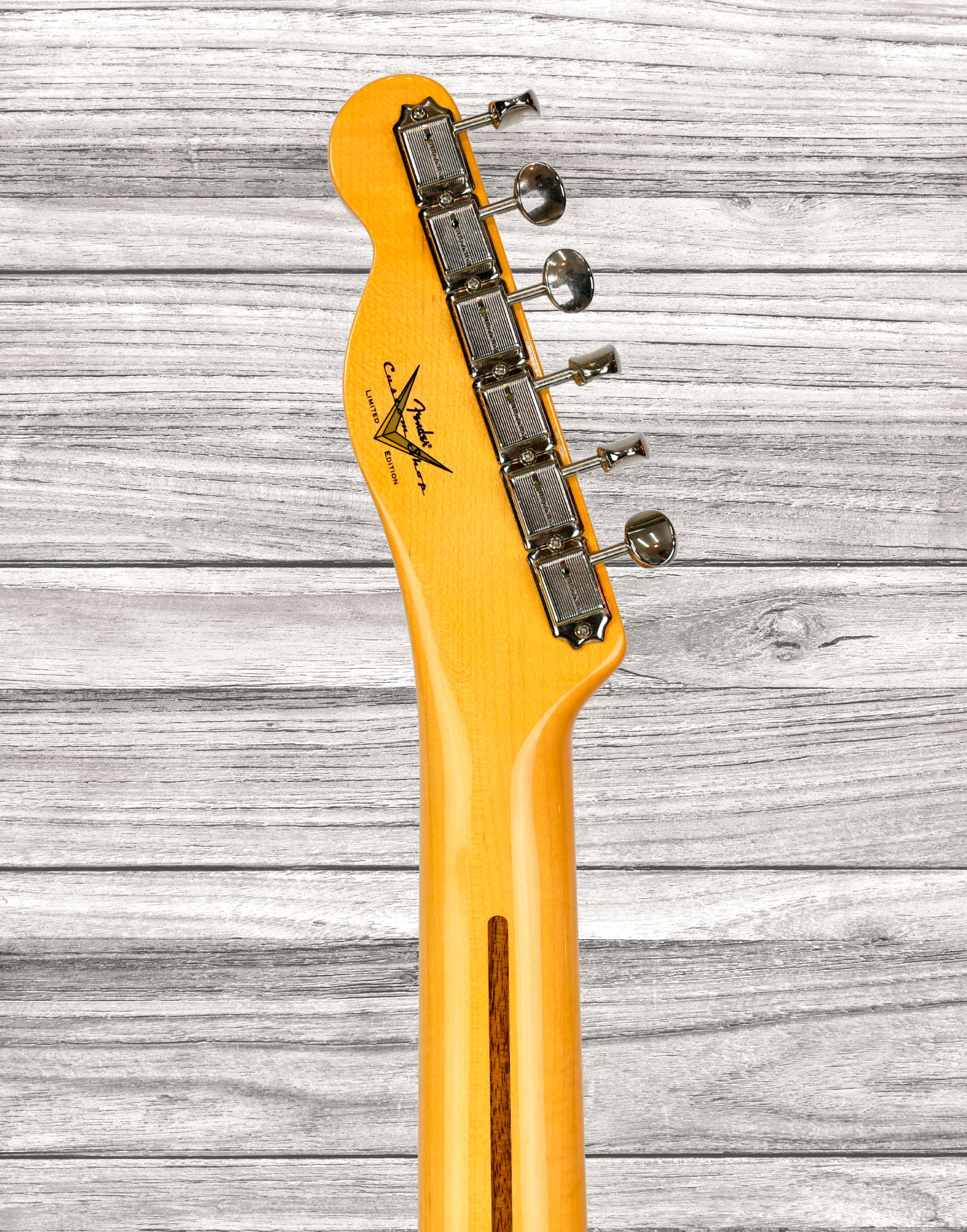 fender-custom-shop-limited-edition-54-telecaster-nocaster-blonde_682e09132edec.jpg