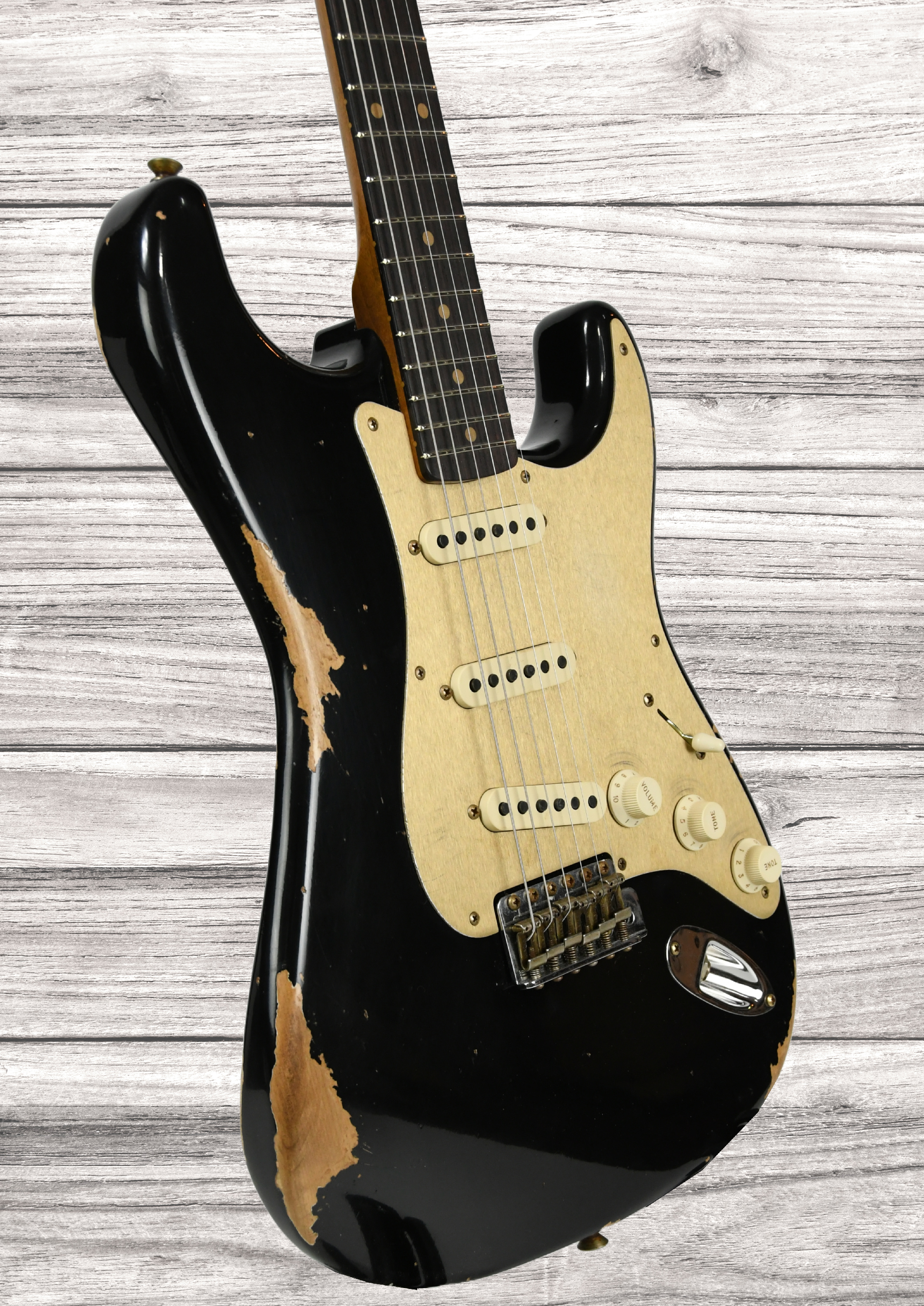 fender-custom-shop-limited-edition-59-stratocaster-heavy-relic-aged-black_67f00b46042e8.jpg
