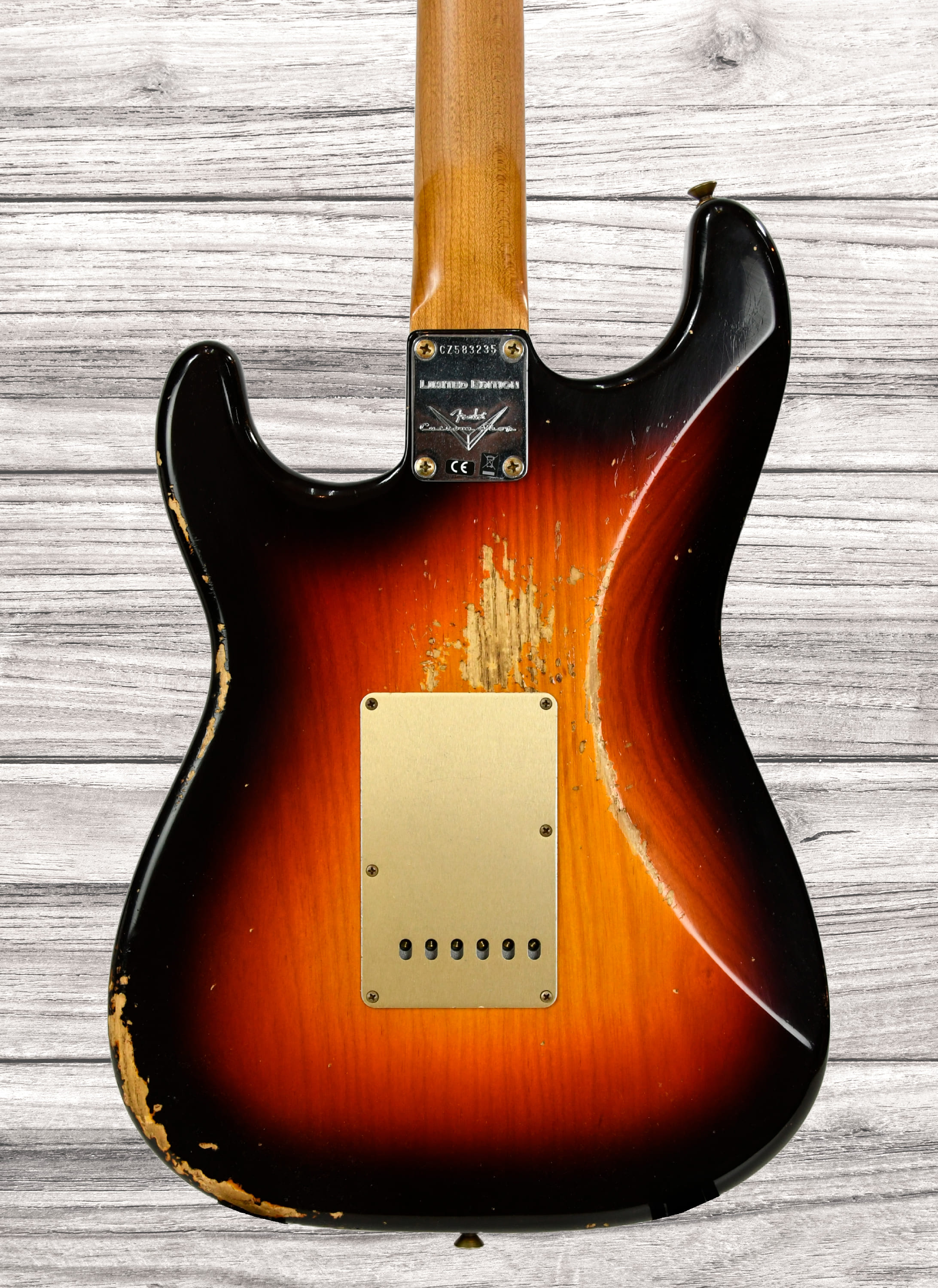 fender-custom-shop-limited-edition-59-stratocaster-heavy-relic-chocolate-3-color-sunburst_678a52128c3cf.jpg