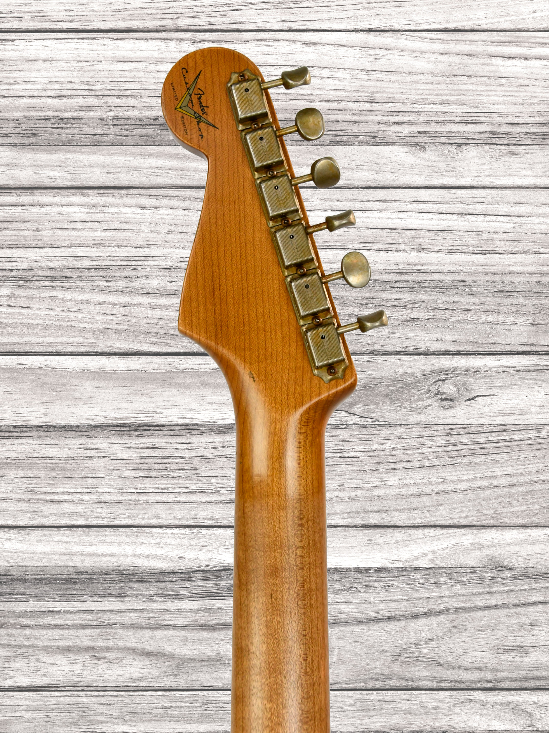 fender-custom-shop-limited-edition-59-stratocaster-heavy-relic-chocolate-3-color-sunburst_678a5217647b9.jpg