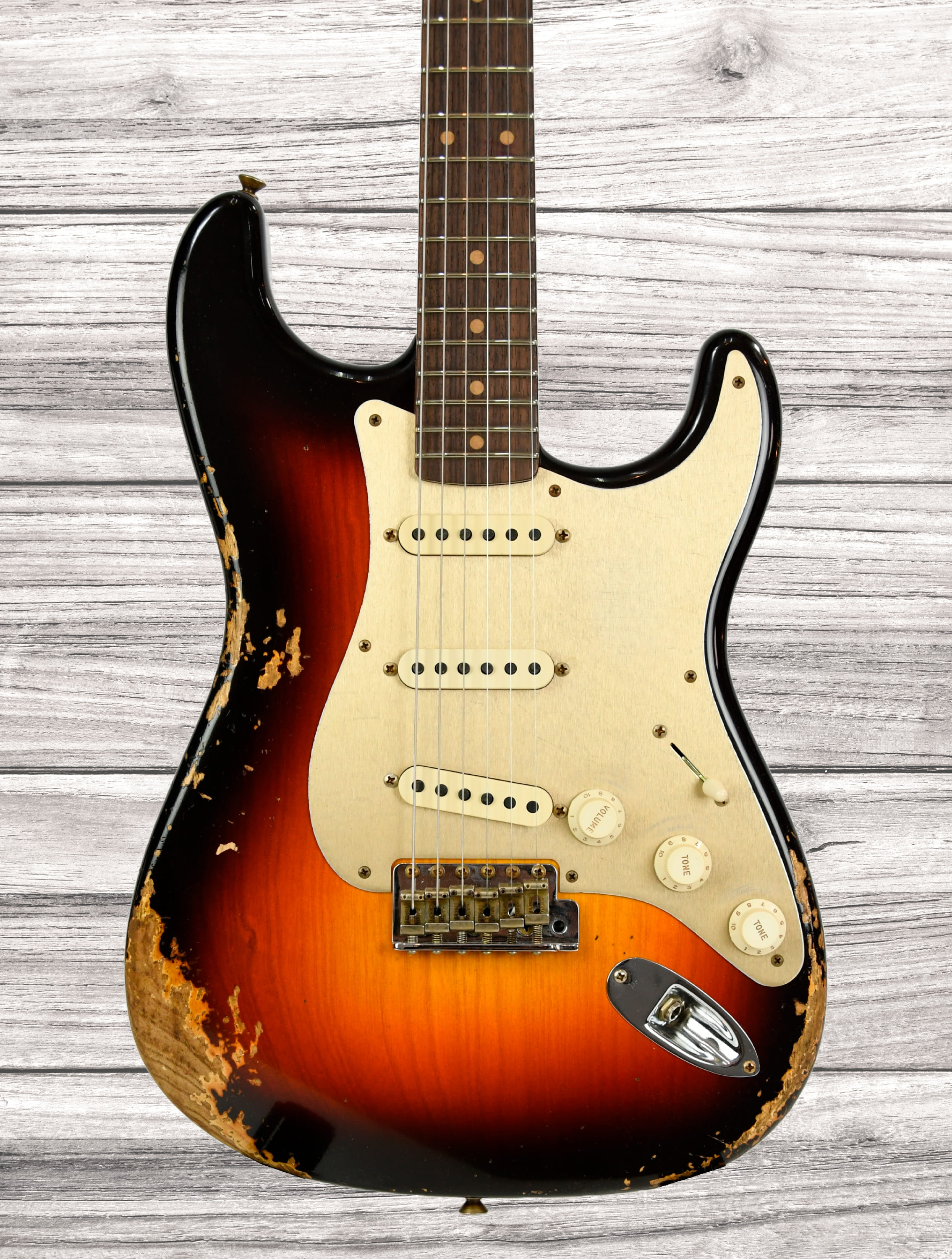 fender-custom-shop-limited-edition-59-stratocaster-heavy-relic-chocolate-3-color-sunburst_678a5225489de.jpg
