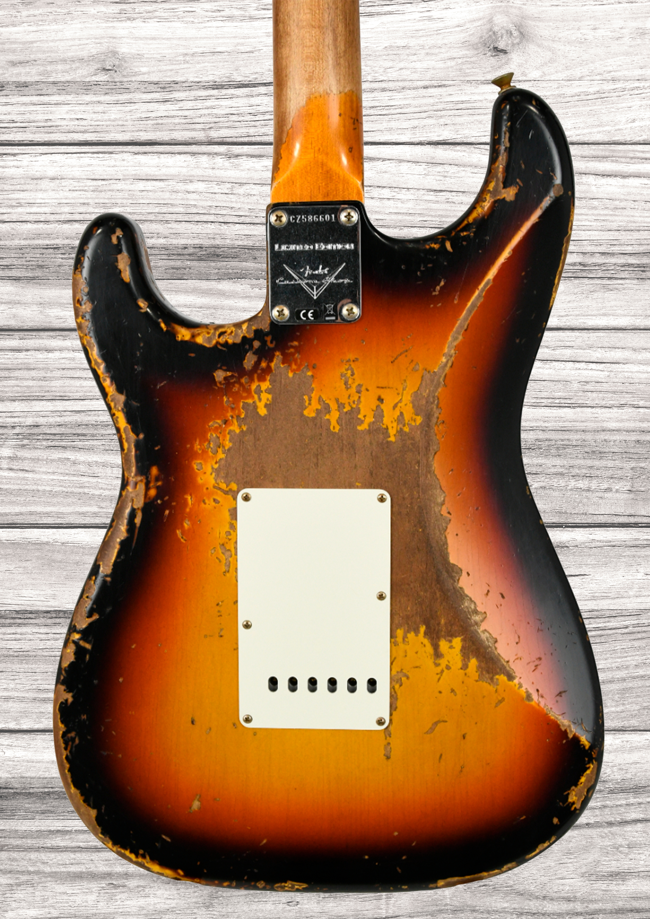 fender-custom-shop-limited-edition-61-stratocaster-super-heavy-relic-3tsb_69b144e11359f.jpg