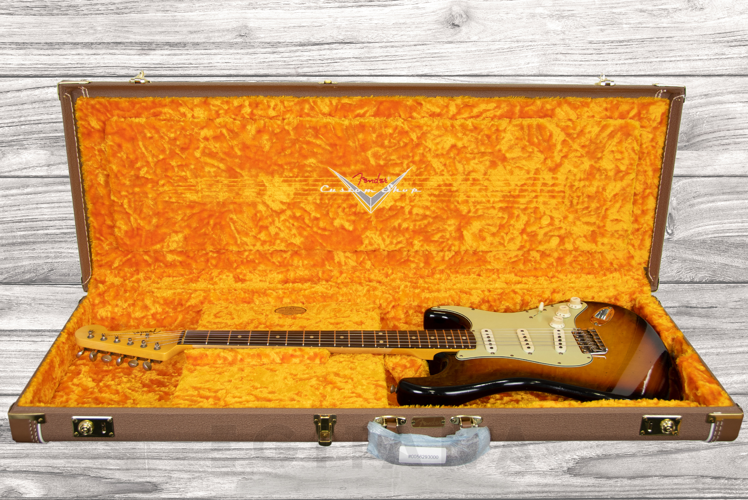 fender-custom-shop-limited-edition-62-63-journeyman-relic-rw-aged-3-color-sunburst_6047bb26b506b.jpg