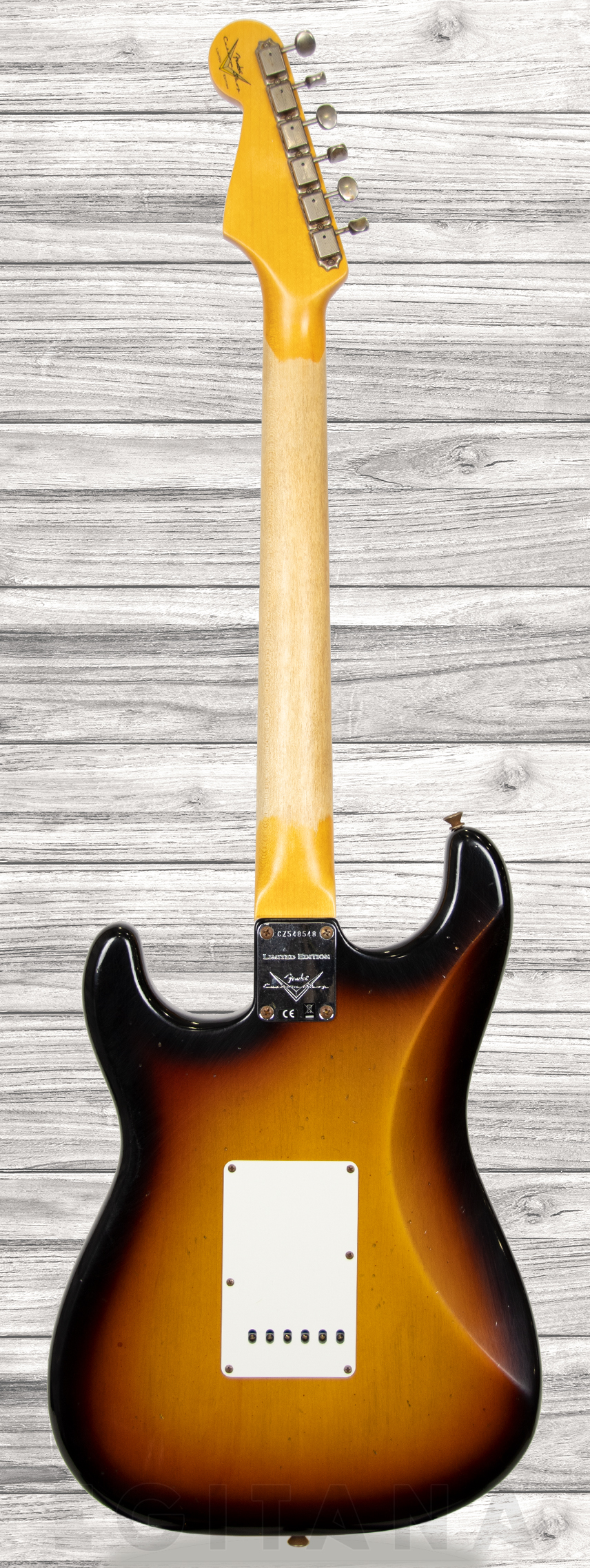 fender-custom-shop-limited-edition-62-63-journeyman-relic-rw-aged-3-color-sunburst_6047bb2d4cdc7.jpg