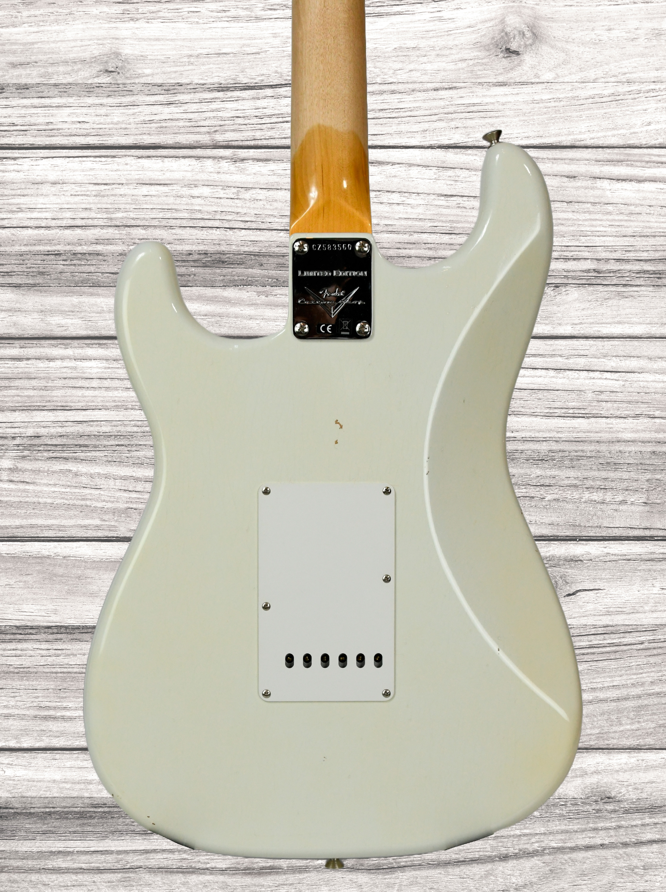 fender-custom-shop-limited-edition-62-poblano-stratocaster-journeyman-relic-aged-olympic-white_67e13255cf603.jpg