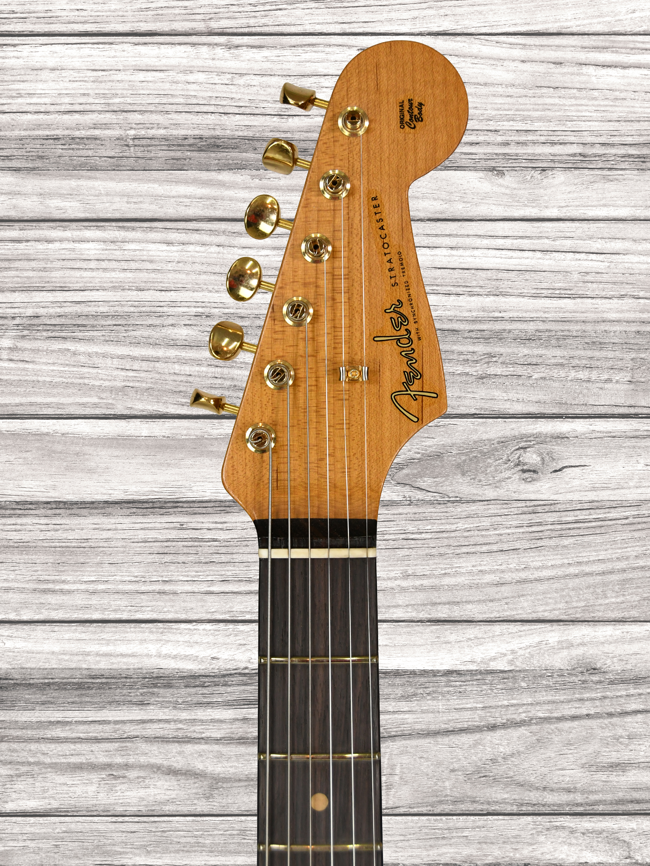 fender-custom-shop-limited-edition-62-stratocaster-journeyman-relic-aged-natural_67925baa3ea21.jpg