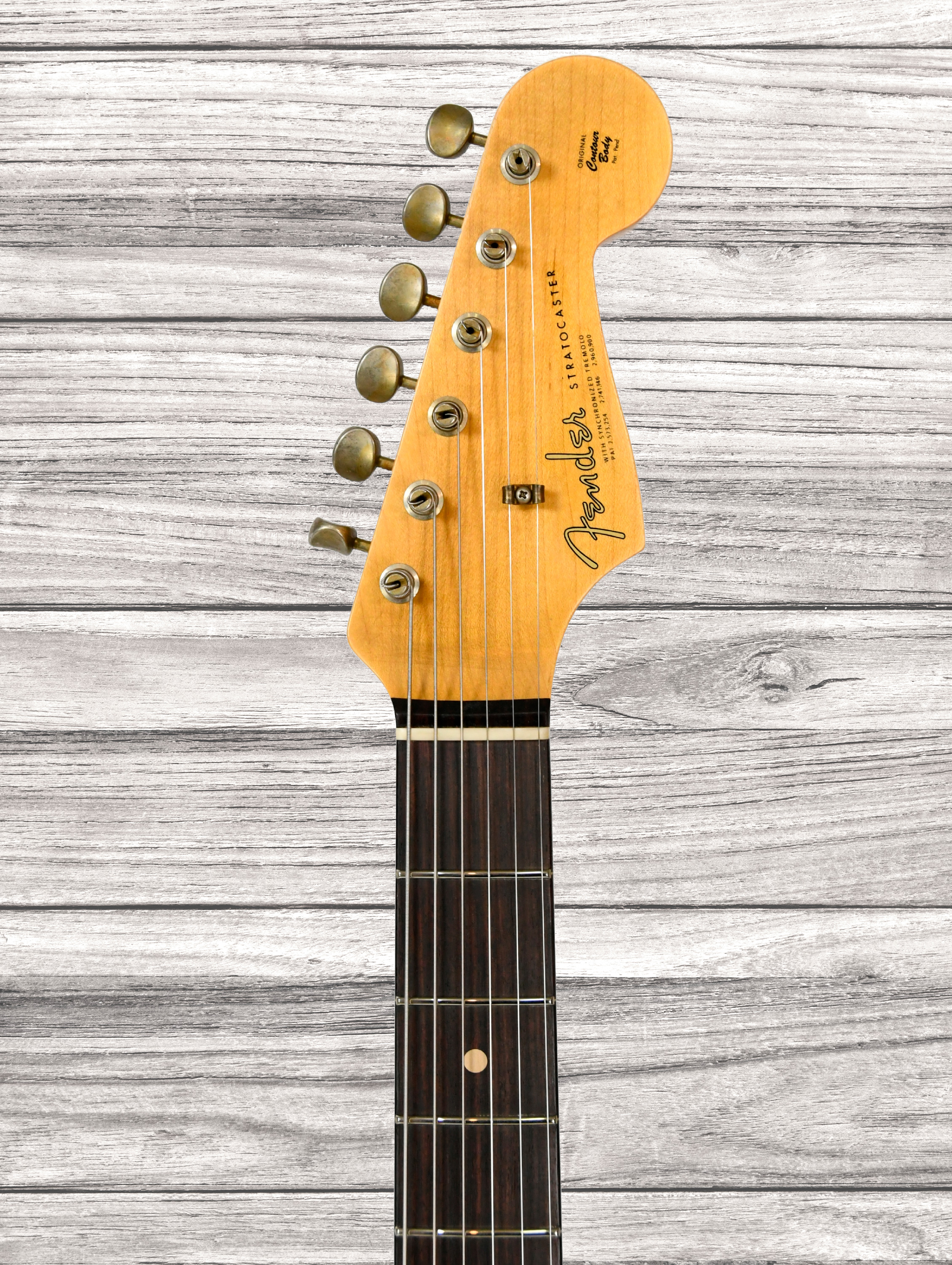 fender-custom-shop-limited-edition-63-stratocaster-journeyman-bleached-3-tone-sunburst_67e142d598262.jpg