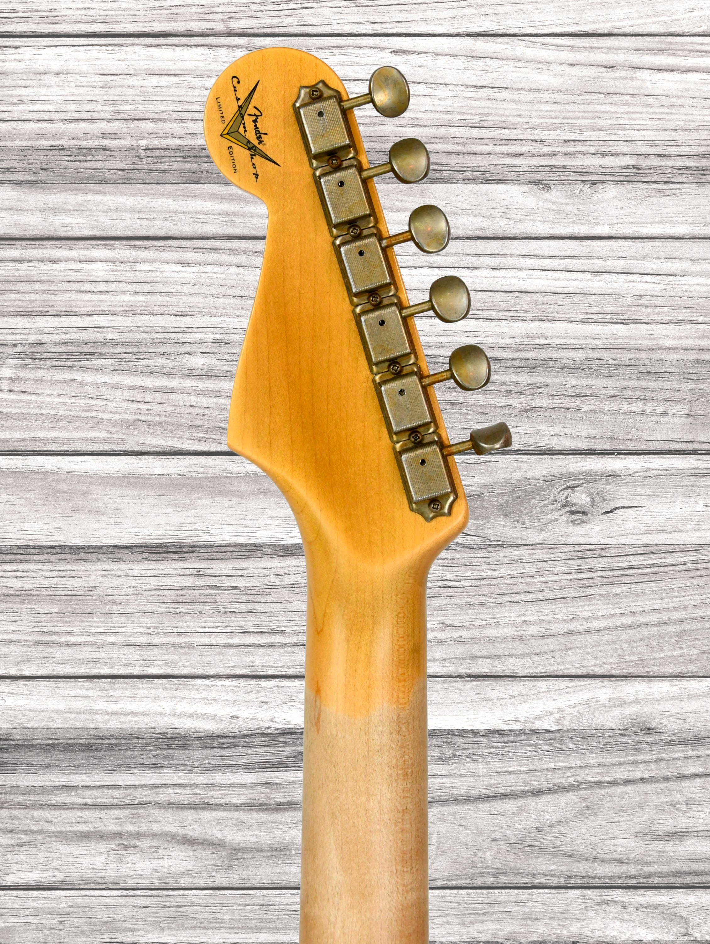 fender-custom-shop-limited-edition-63-stratocaster-journeyman-bleached-3-tone-sunburst_67e142da2f66e.jpg