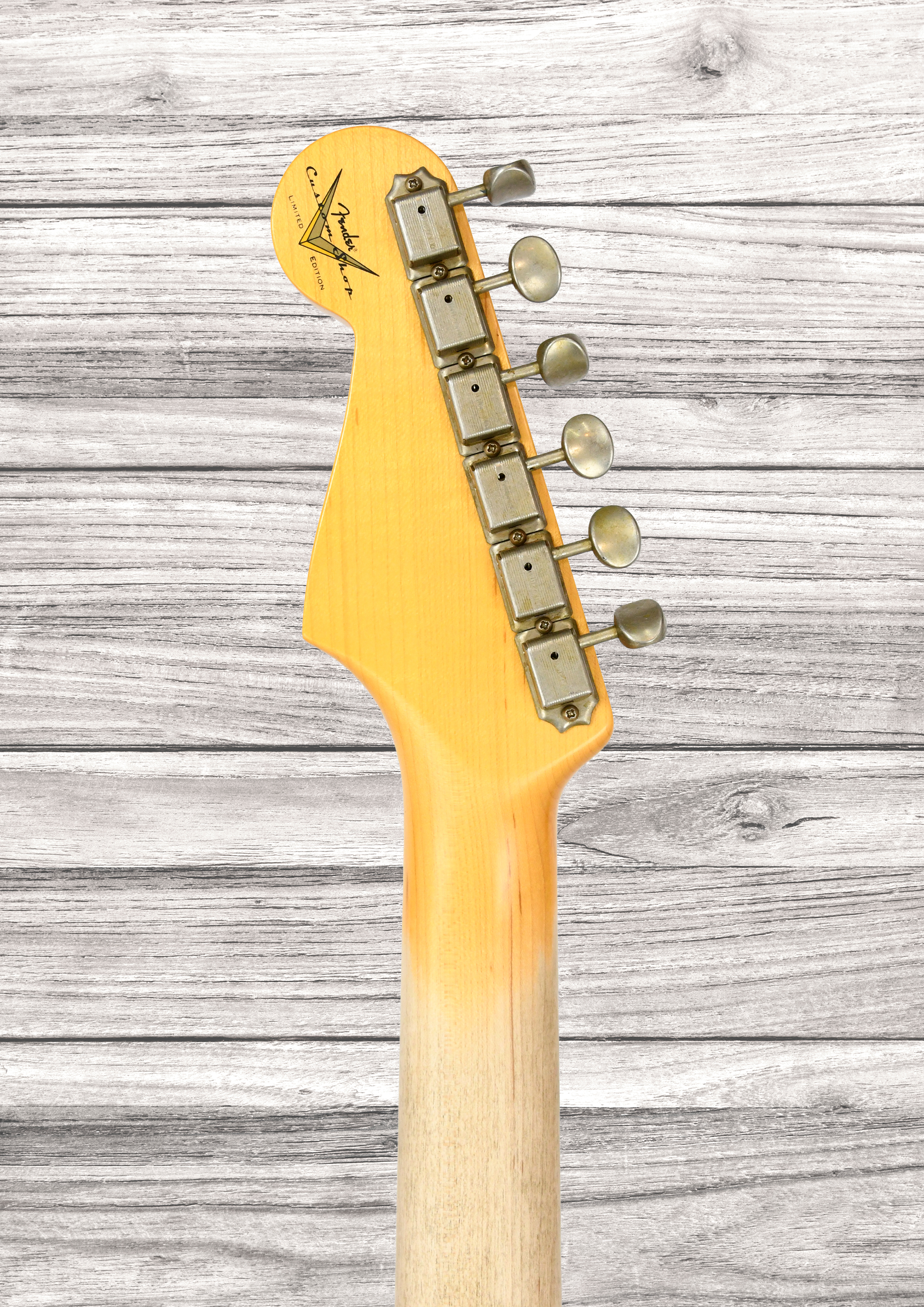 fender-custom-shop-limited-edition-63-stratocaster-journeyman-candy-apple-red_69315d21497c3.jpg