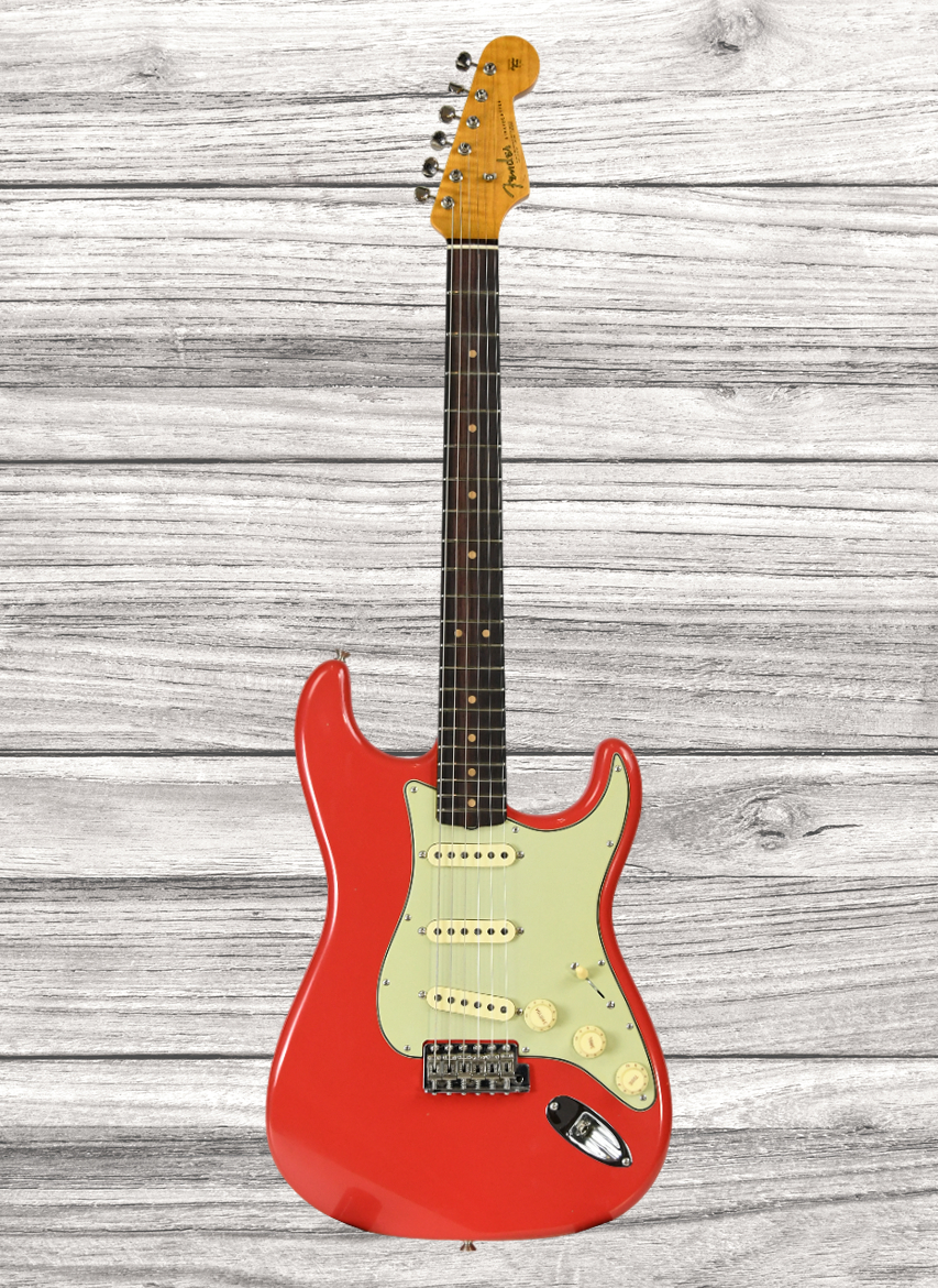 fender-custom-shop-limited-edition-63-stratocaster-journeyman-relic-aged-fiesta-red_6601871867552.jpg
