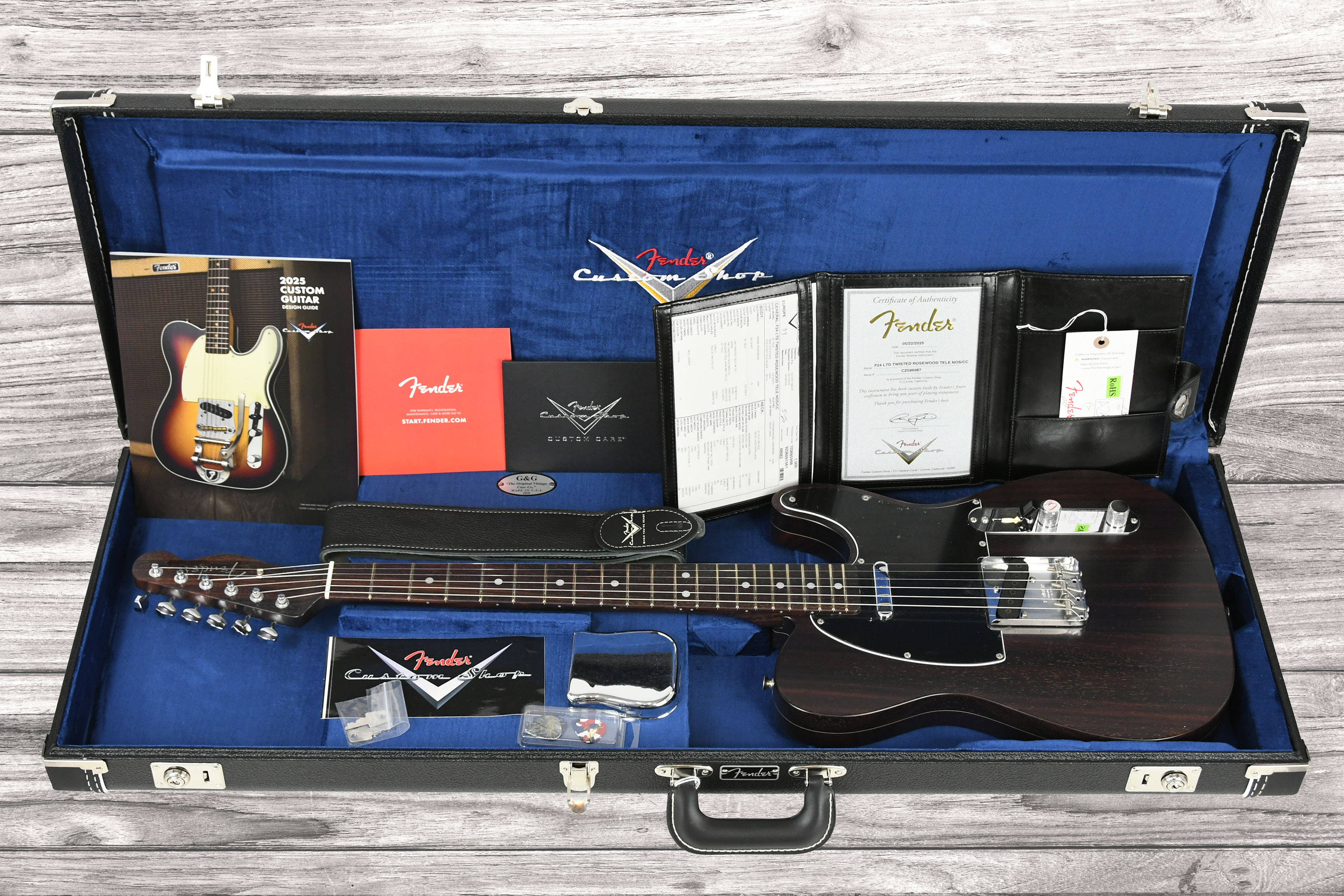 fender-custom-shop-limited-edition-67-telecaster-twisted-rosewood-natural_69297b04d797f.jpg