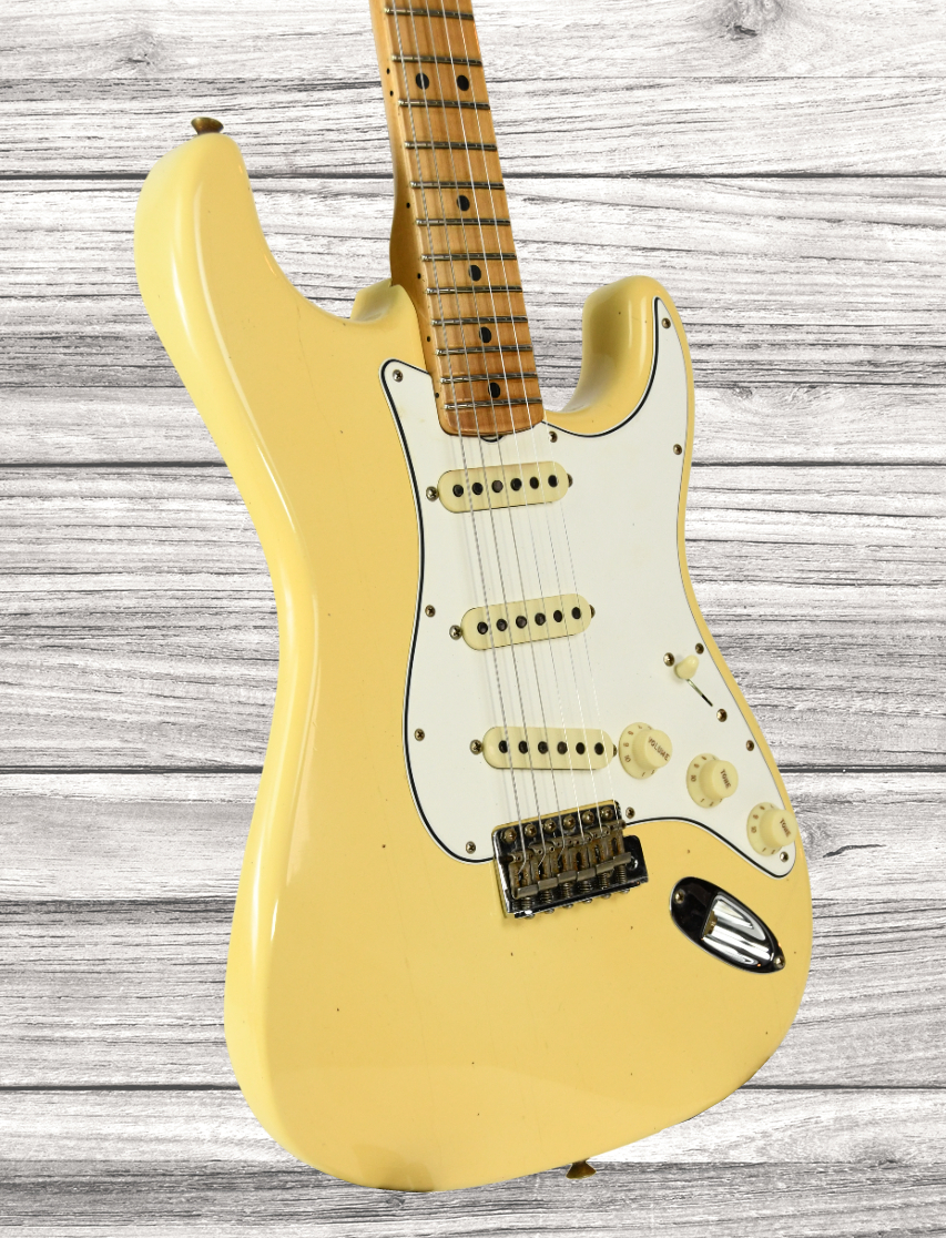 fender-custom-shop-limited-edition-69-strat-journeyman-relic-aged-vintage-white_65b788ebc21bd.jpg
