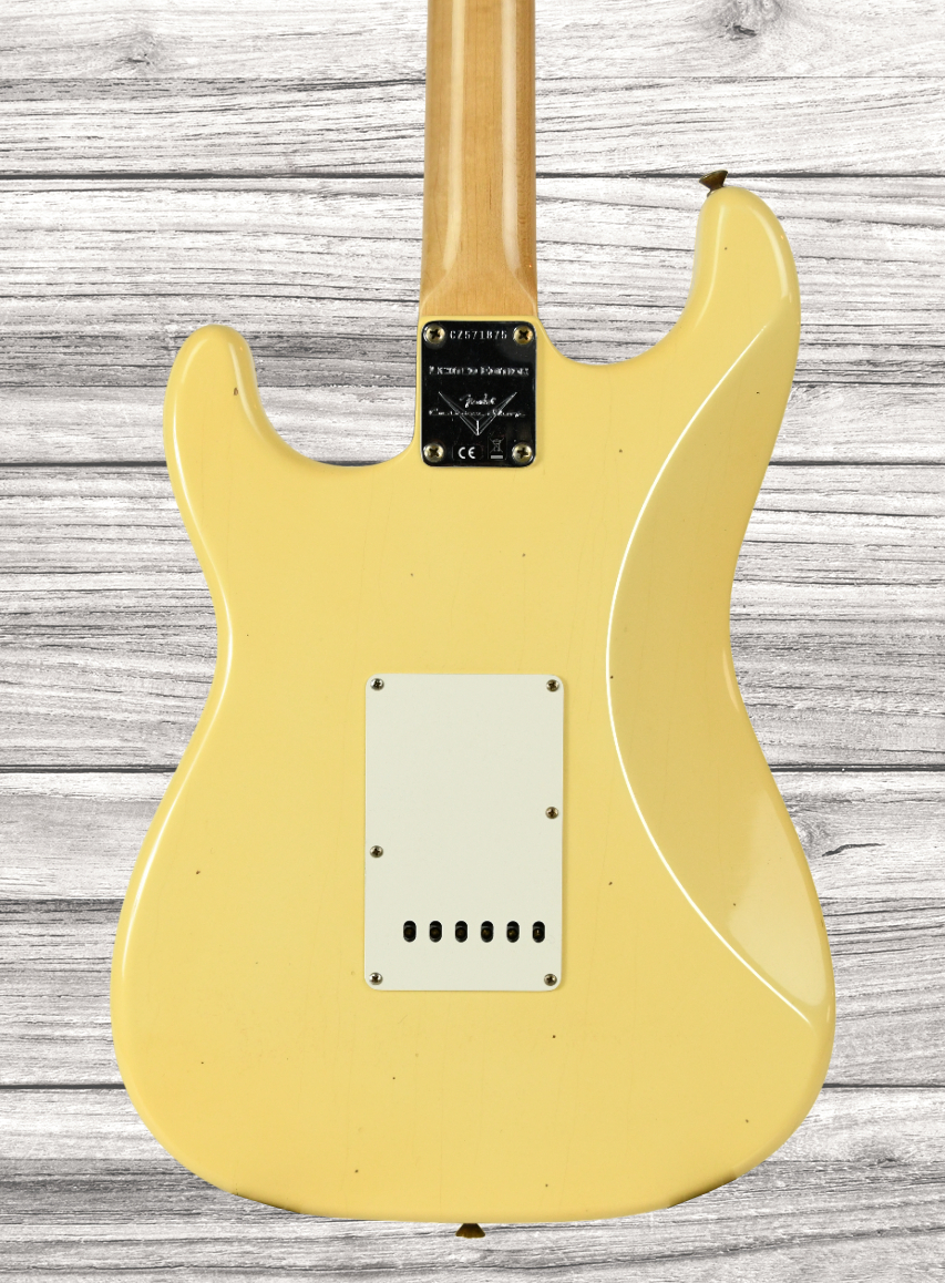 fender-custom-shop-limited-edition-69-strat-journeyman-relic-aged-vintage-white_65b788fc91ae4.jpg