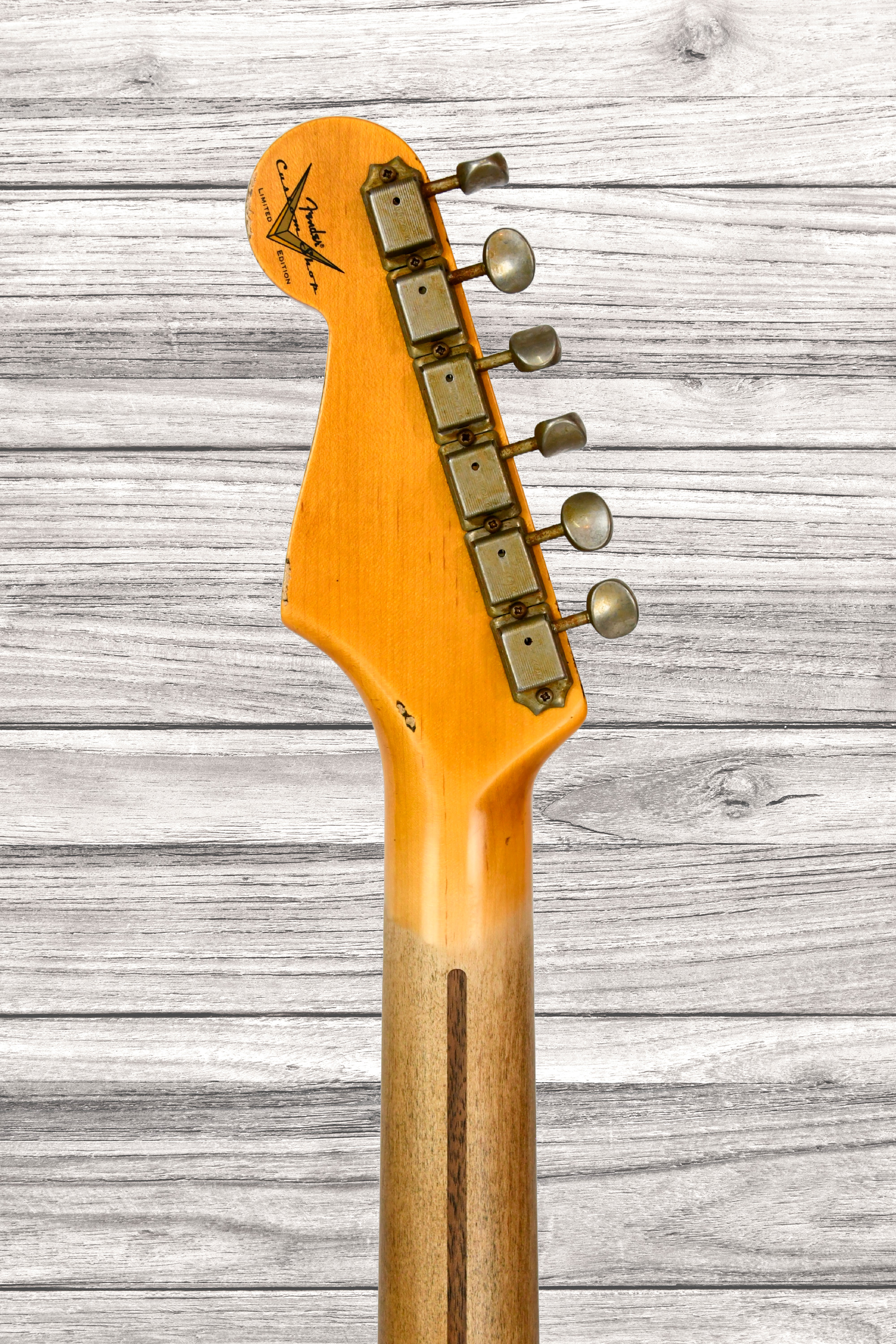 fender-custom-shop-limited-edition-70th-anniversary-1954-stratocaster-heavy-relic_67e2c74d837b2.jpg