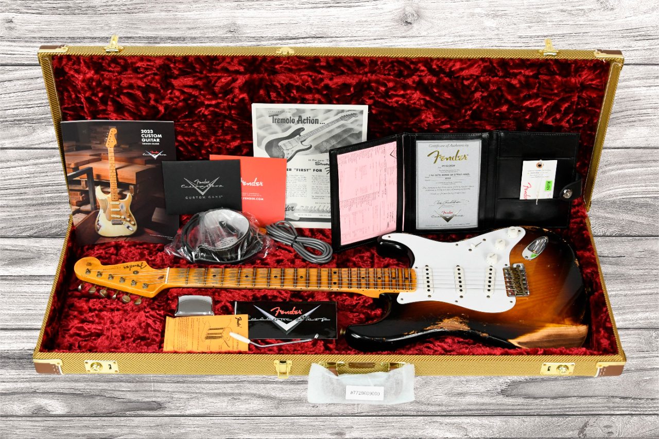 fender-custom-shop-limited-edition-70th-anniversary-1954-stratocaster-heavy-relic_67e2c751ded13.jpg