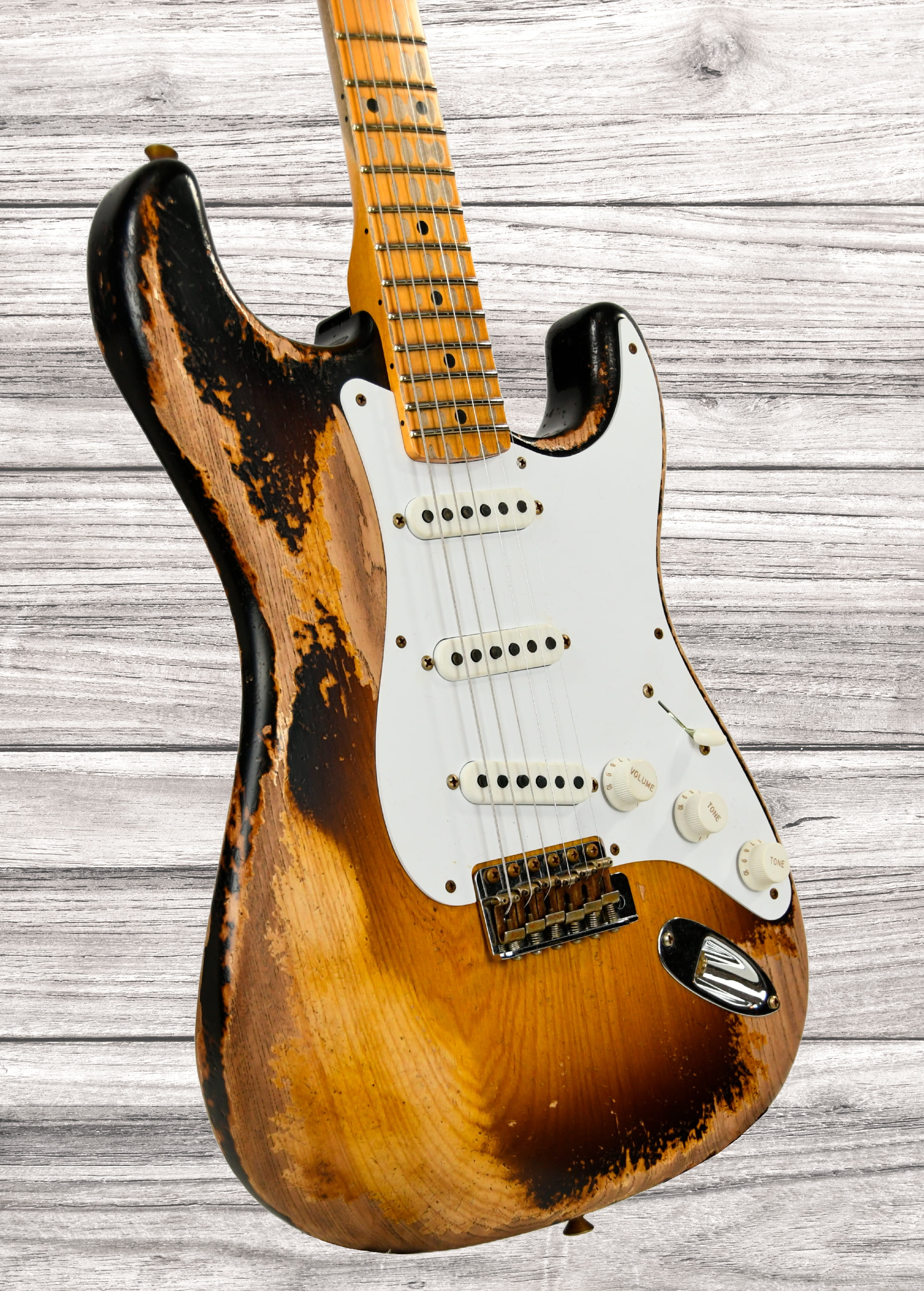 fender-custom-shop-limited-edition-70th-anniversary-54-strat-super-heavy-relic-2-color-sunburst_678a84531d4cf.jpg