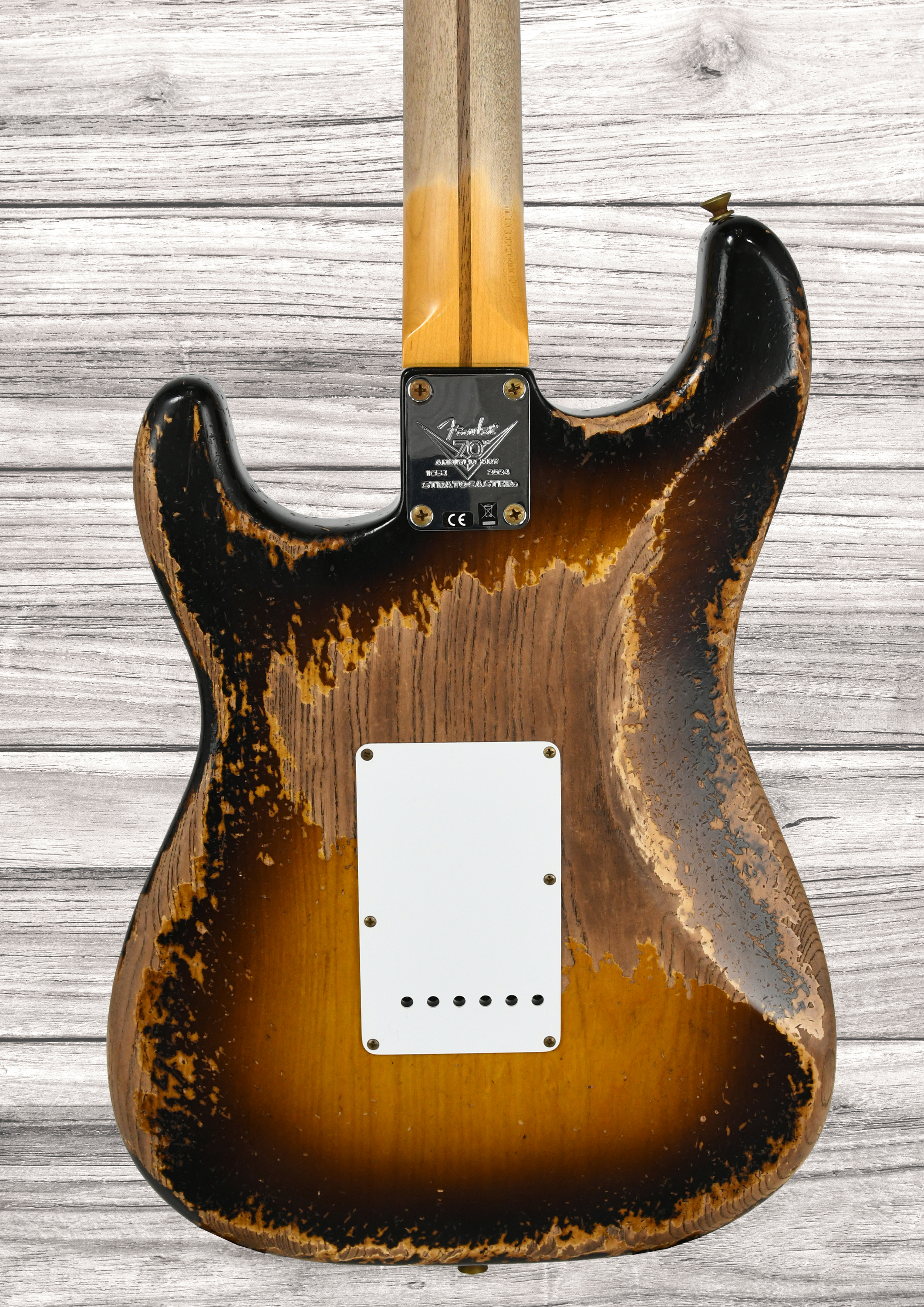 fender-custom-shop-limited-edition-70th-anniversary-54-strat-super-heavy-relic-2-color-sunburst_6932ab1f514ab.jpg