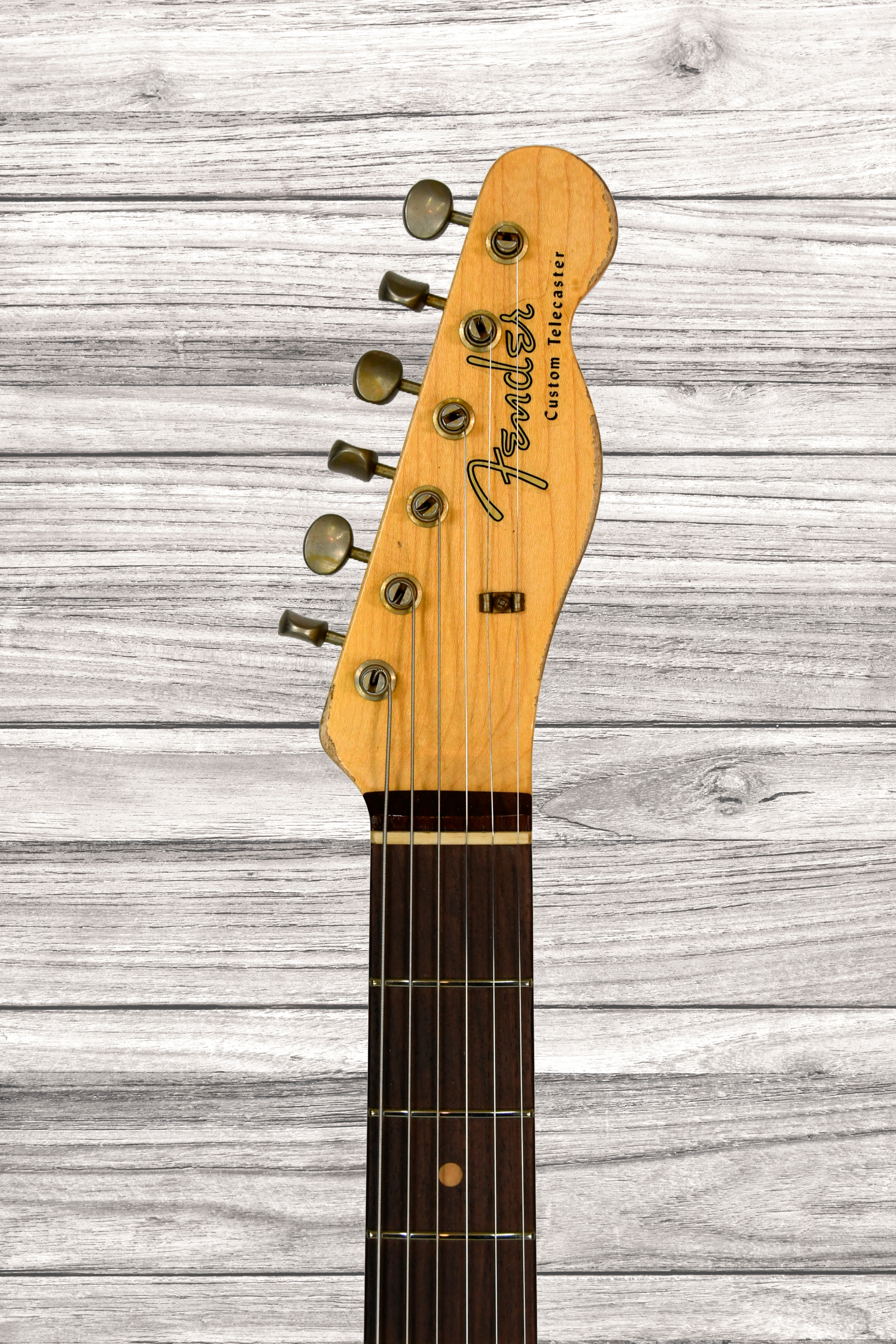 fender-custom-shop-time-machine-collection-60-tele-heavy-relic-faded-candy-apple-red_672e45c391e02.jpg
