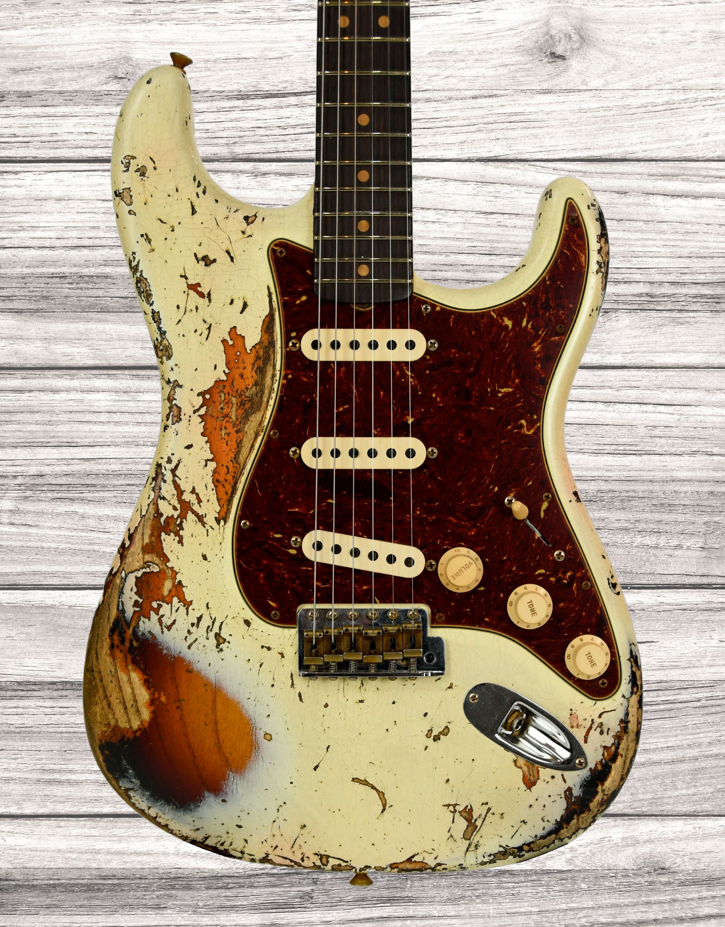 fender-custom-shop-time-machine-collection-63-strat-super-heavy-relic-aged-vintage-white_6789451c13527.jpg