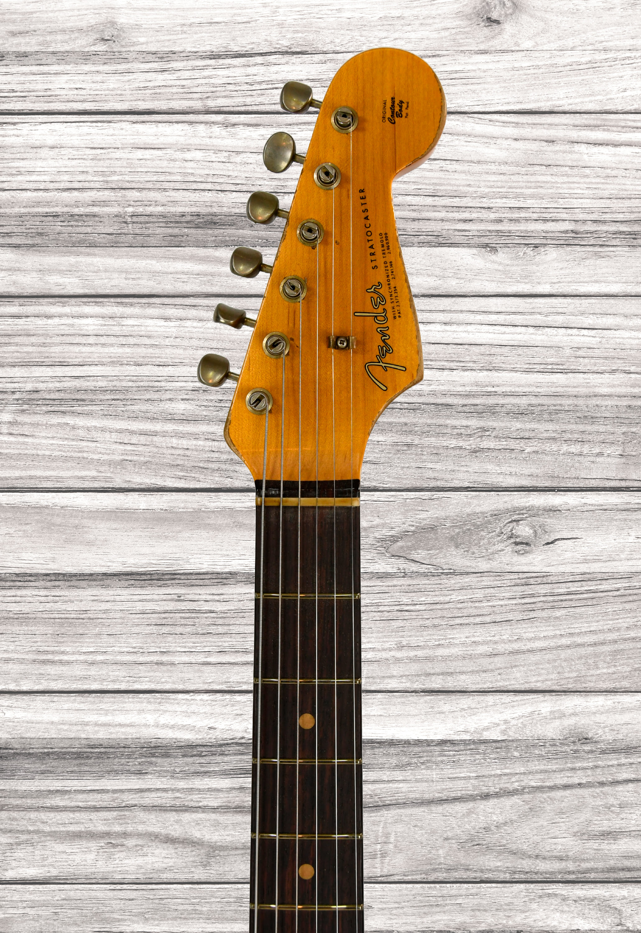 fender-custom-shop-time-machine-collection-63-strat-super-heavy-relic-chocolate-3-color-sunburst_678a941134cf3.jpg