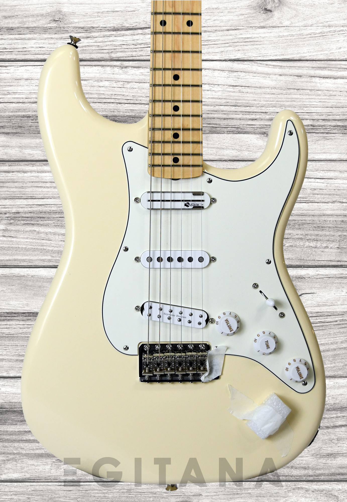fender-eob-stratocaster-maple-fingerboard-olympic-white_632ddd03a221e.jpg
