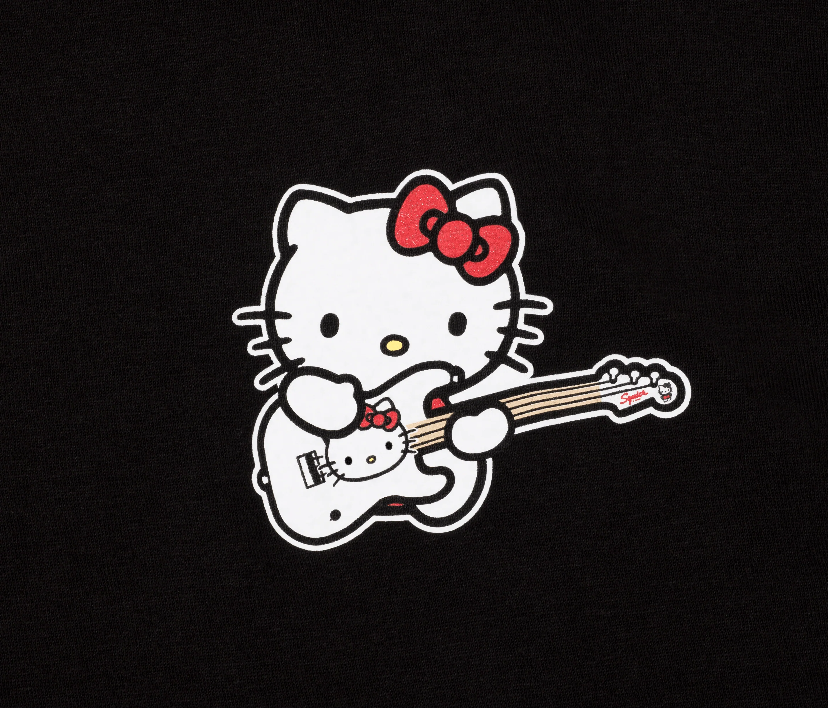 fender-hello-kitty-graphic-tee-l_690a1d97146a2.png