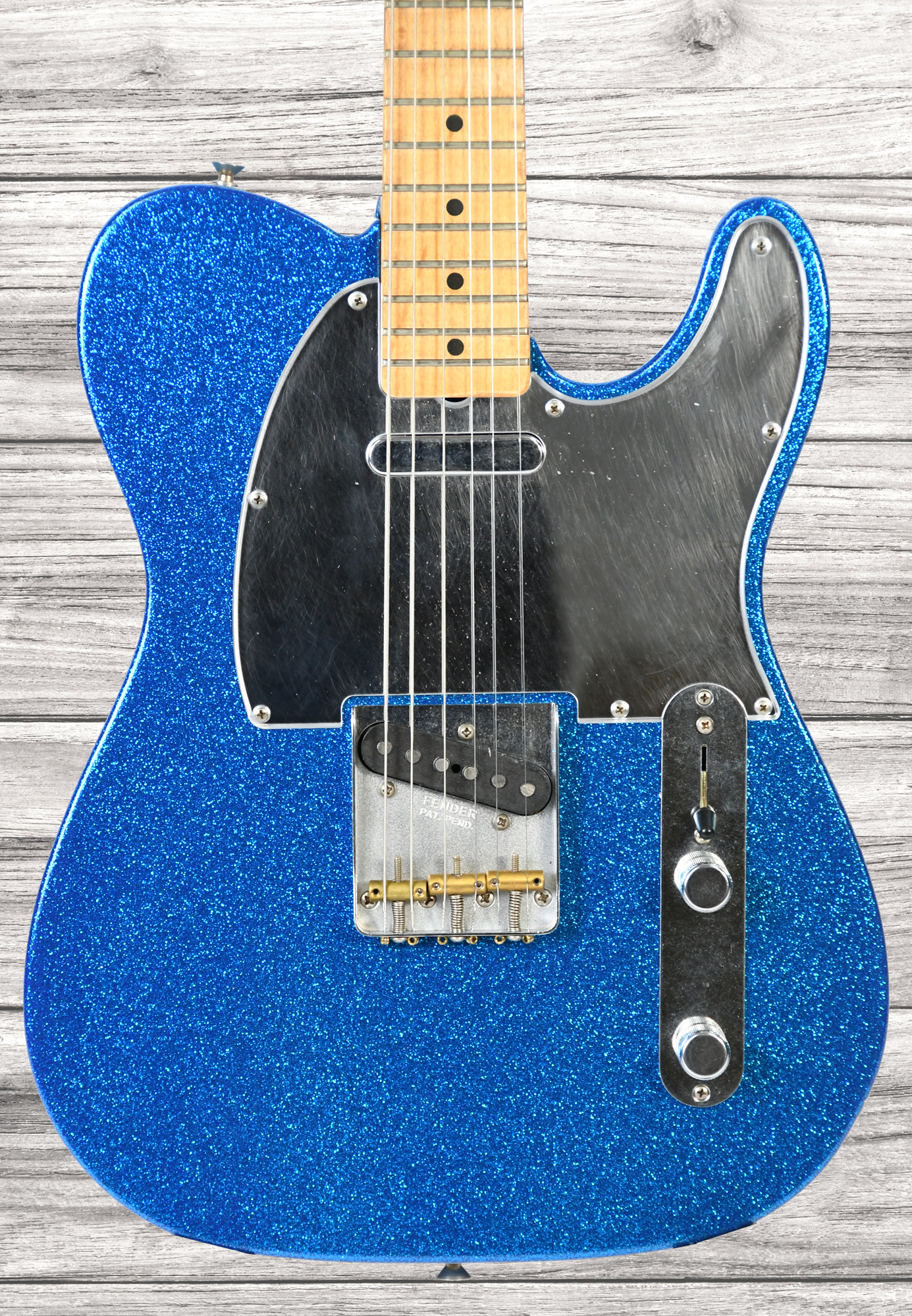 fender-j-mascis-telecaster_63849cfa0b021.jpg