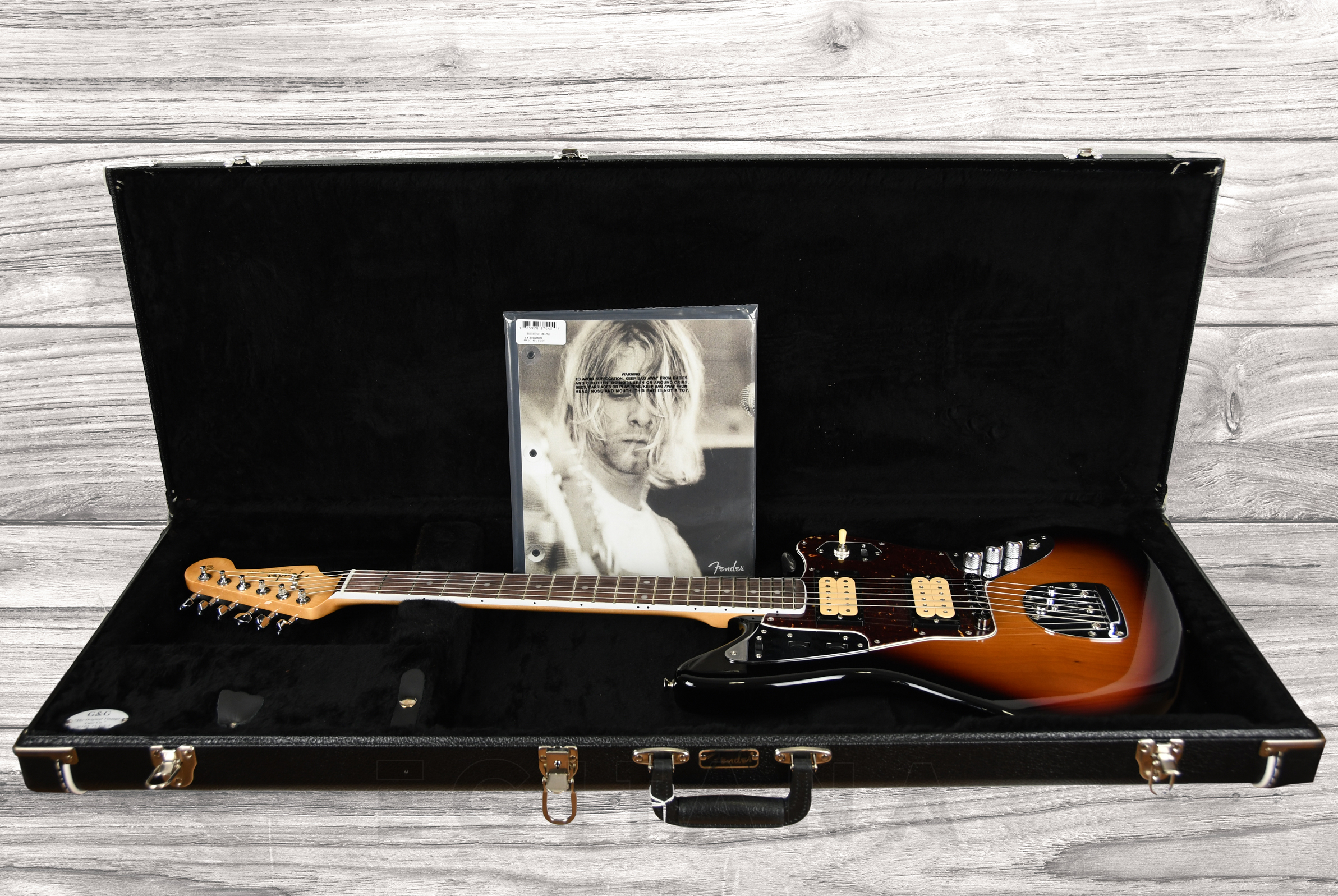 fender-kurt-cobain-jaguar_60d31d0325129.jpg