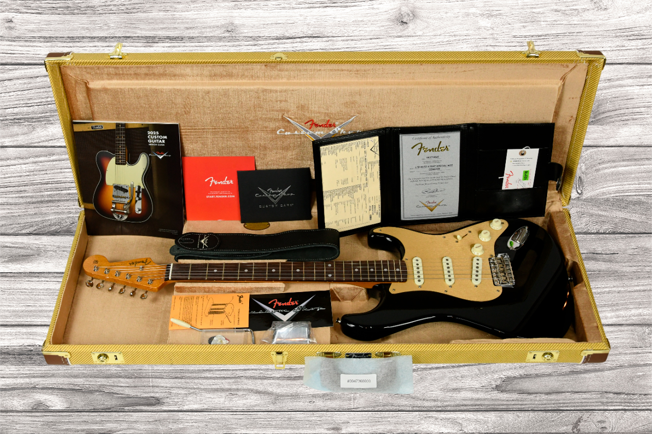 fender-limited-edition-roasted-stratocaster-special-nos-aged-black_683f0547a2b7e.jpg