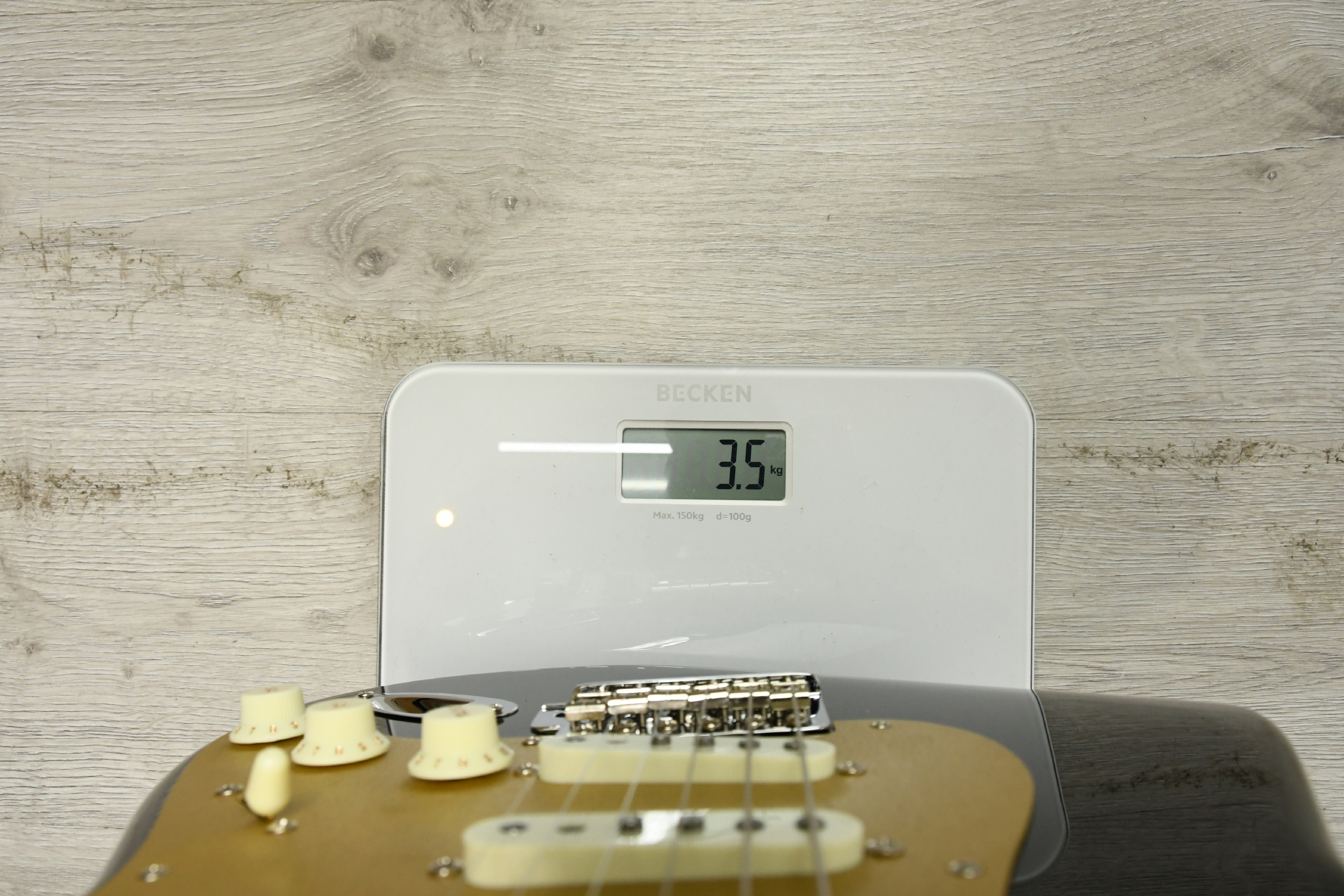 fender-limited-edition-roasted-stratocaster-special-nos-aged-black_683f055160e81.jpg