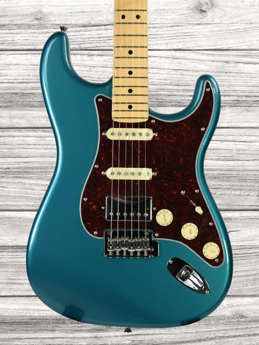 fender-made-in-japan-hybrid-ii-hss-limited-run-reverse-telecaster-head-maple-ocean-turquoise-metallic_646c88ba22a1c.jpg