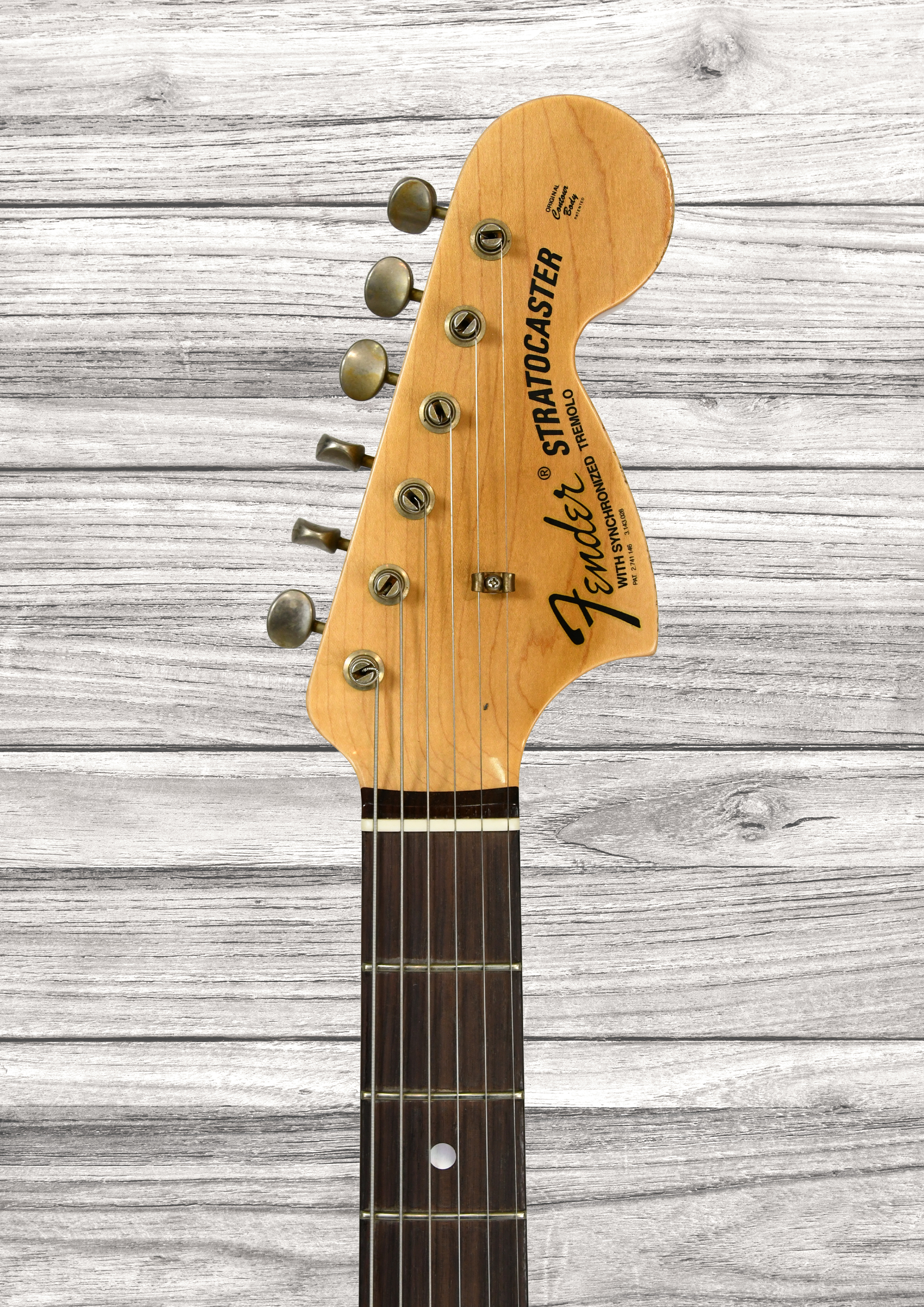 fender-michael-landau-signature-1968-stratocaster-relic-black_68f798f231145.jpg