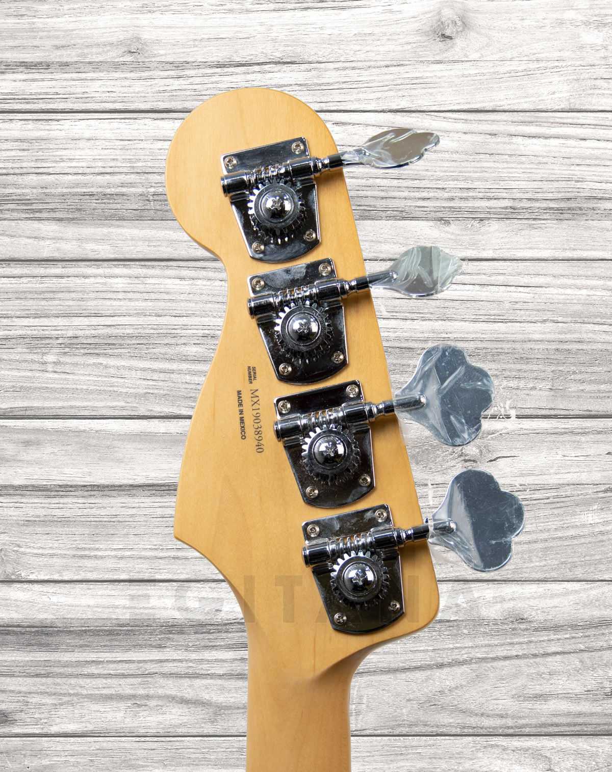 fender-player-series-jazz-bass-pf-3ts_5f6dcae3212a5.jpg