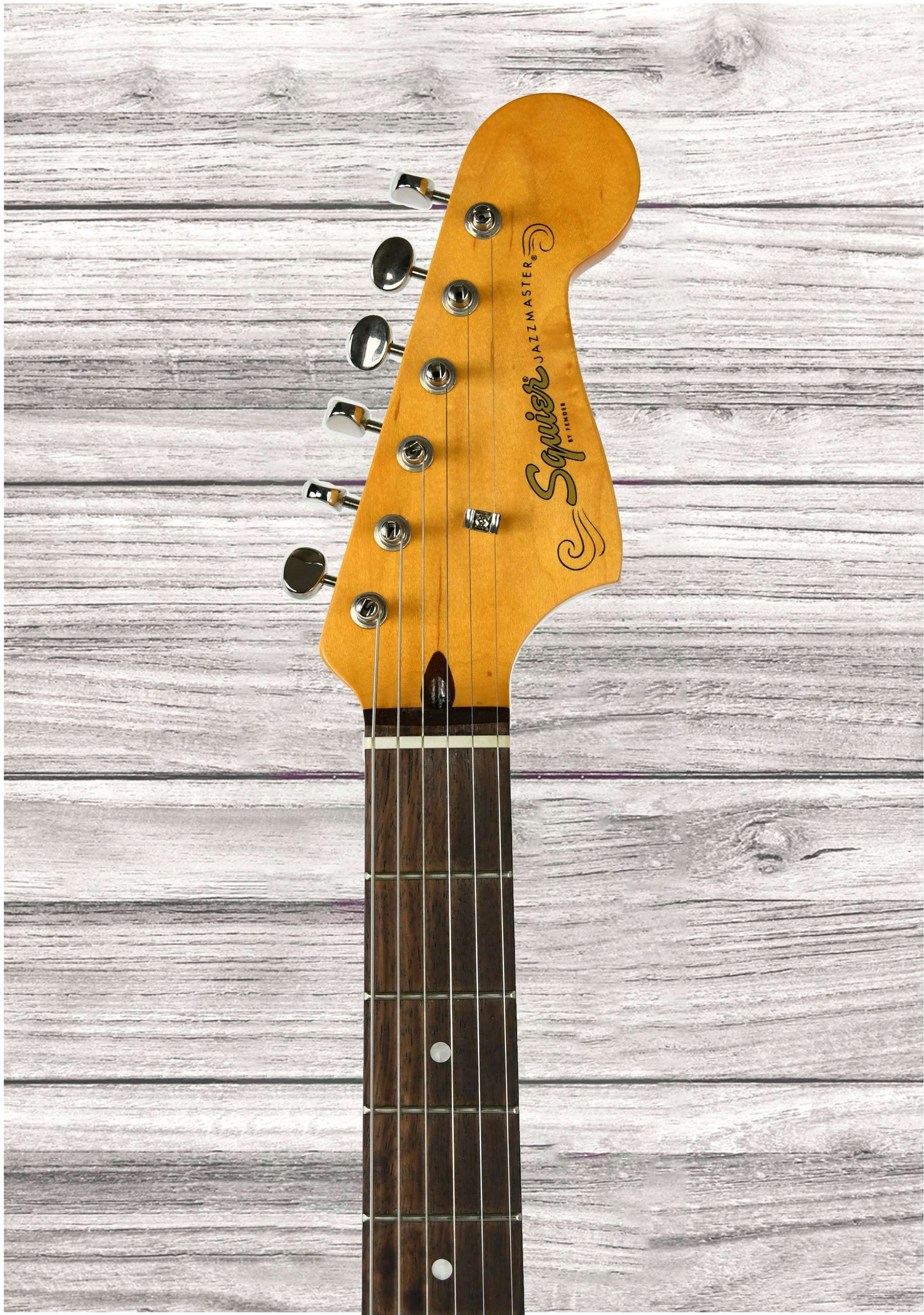 fender-sq-cv-60s-jazzmaster-lrl-snb-b-stock_6489a3e84733a.jpg