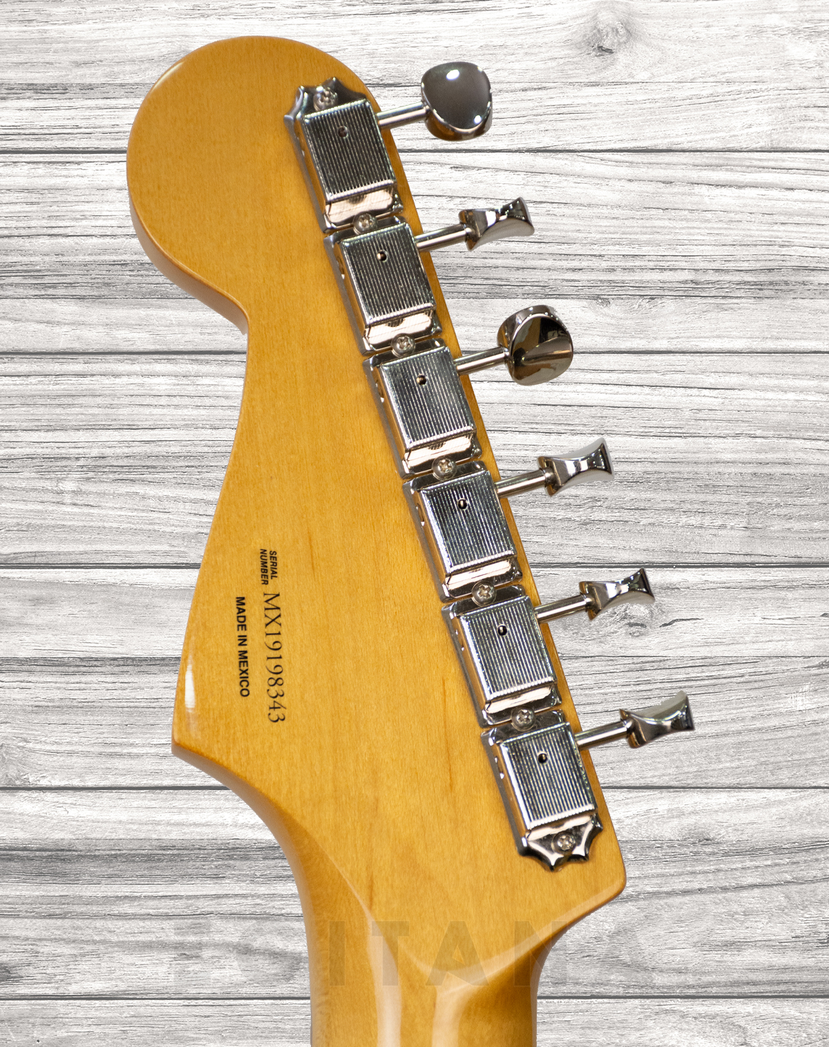 fender-vintera-60s-strat-ibm_5f11c6b5310eb.jpg