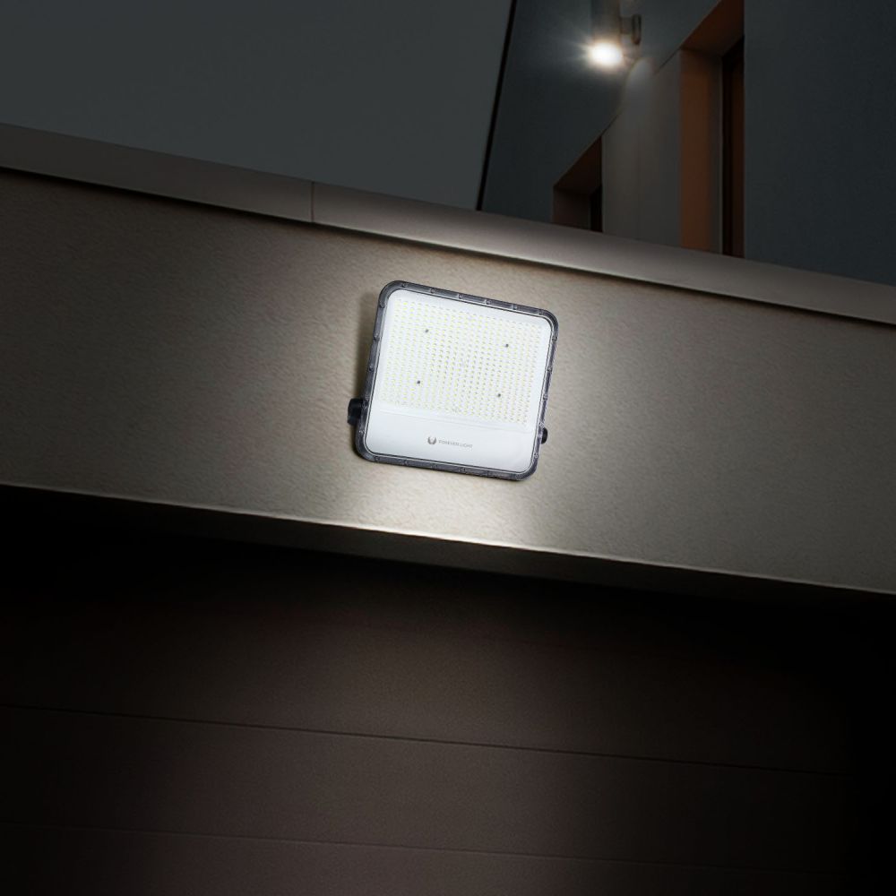 forever-foco-led-200w-230v-6500k-30000lm-ip65-preto_67bdd2143b2a0.jpg