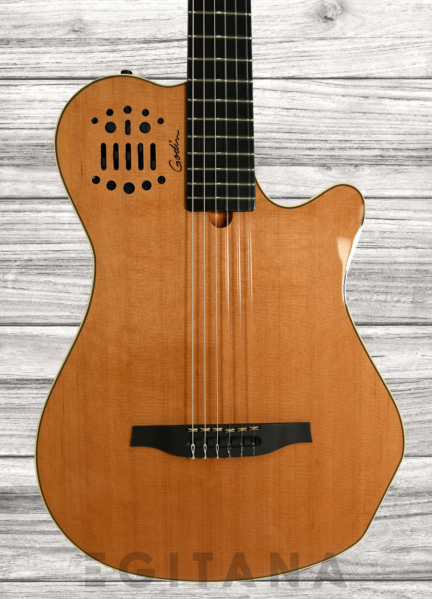 godin-multiac-grand-concert-natural-hg_63289cbbbead9.jpg