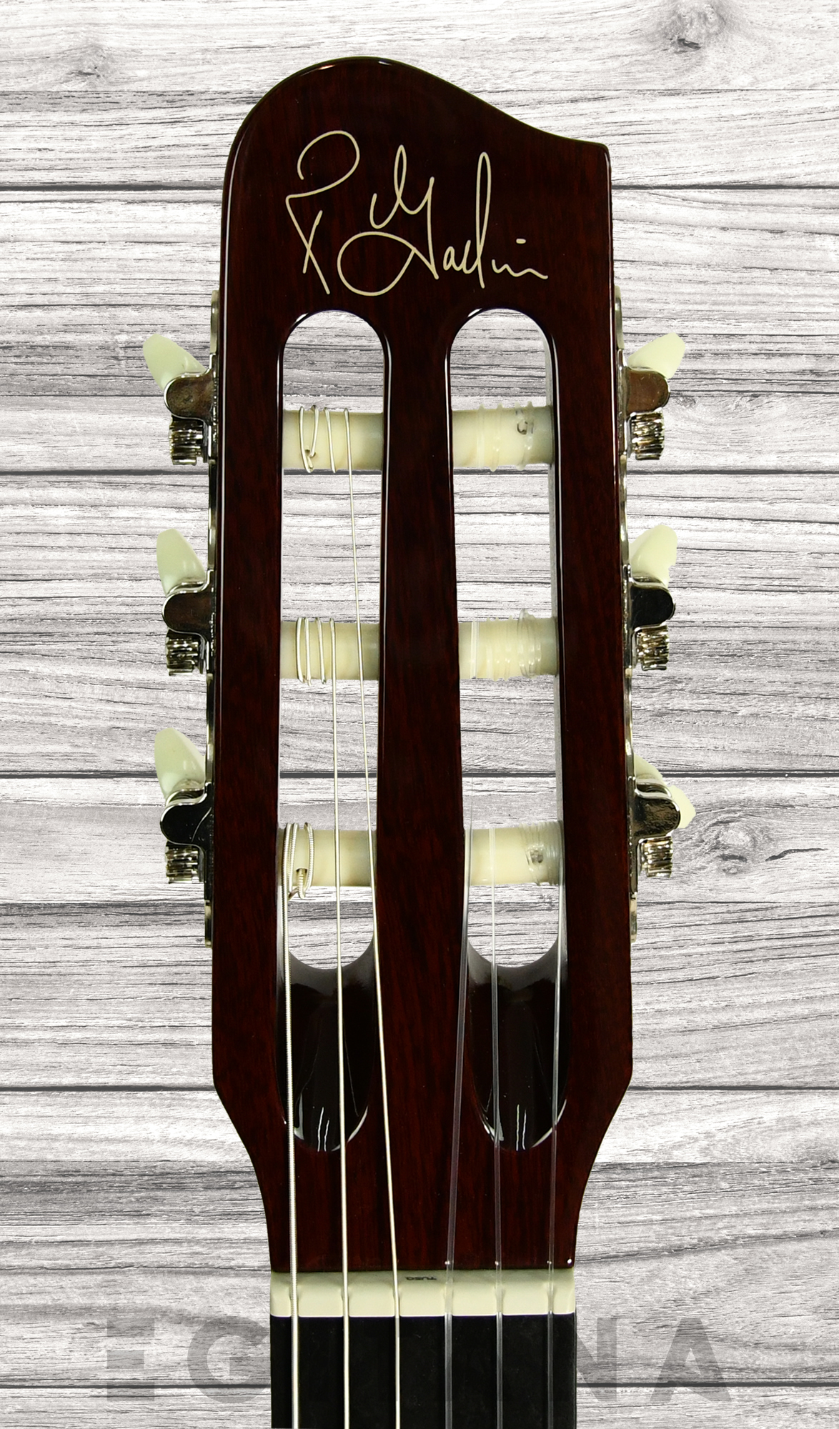godin-multiac-grand-concert-natural-hg_63289cbd2ad5b.jpg