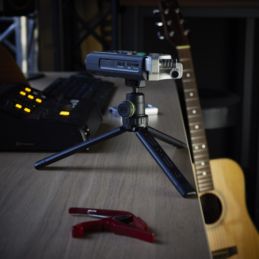 gravity-vs-tripod-01-b_6523fc5c62b74.jpg