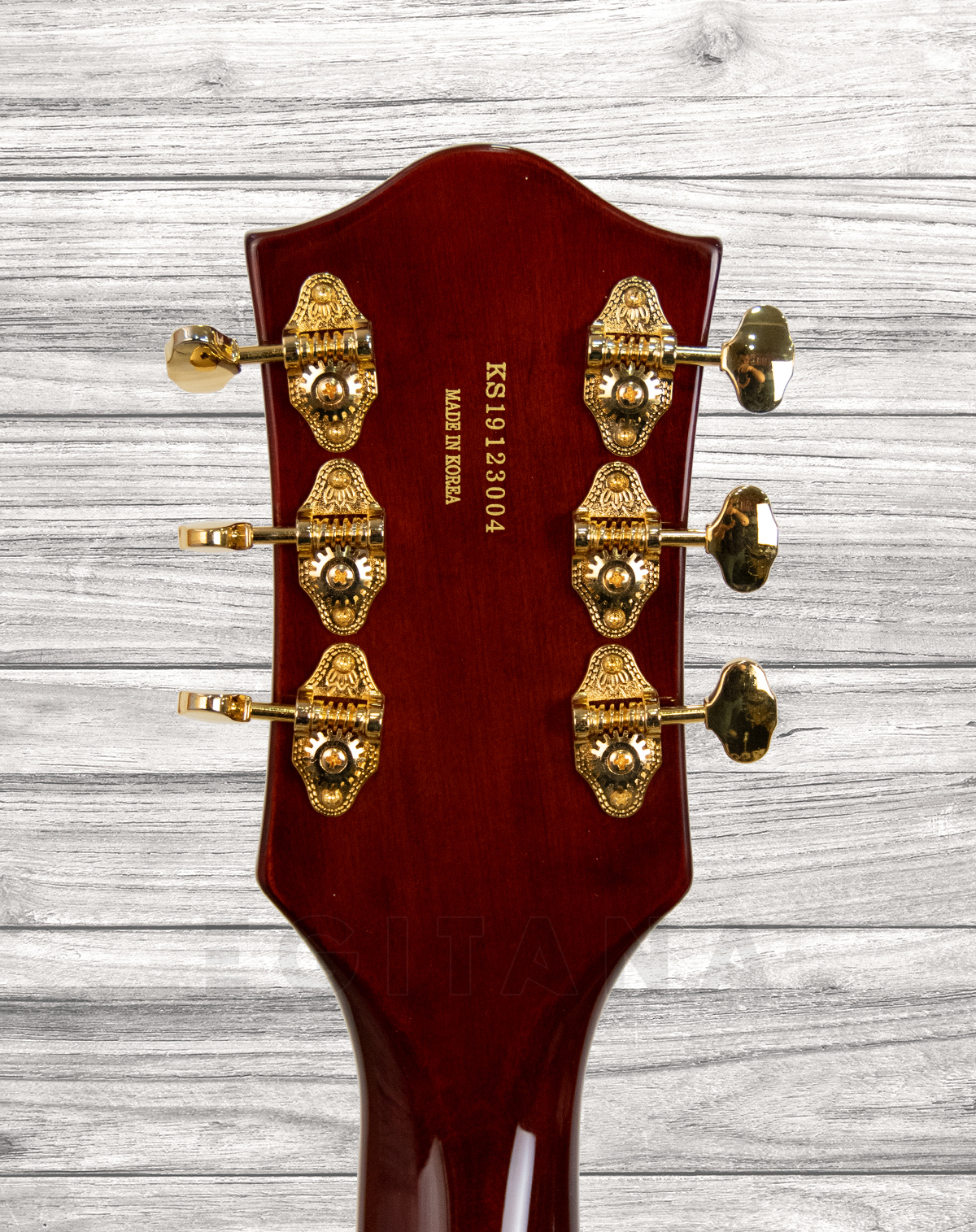 gretsch-g5422tg-electromatic-bigsby-walnut-stain_5f5a5aea7f44f.jpg