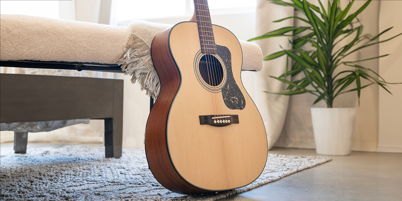 guild-om-340-orchestra-acoustic-natural_6a2ab7fd6012f.jpg