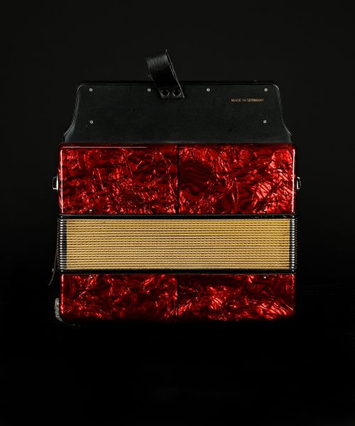 hohner-corona-iii_68f267421e268.jpg