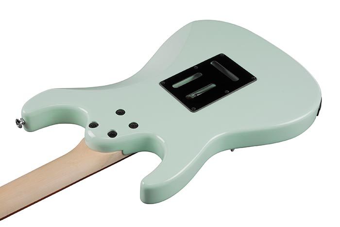 ibanez-azes40-mgr_626283a6cb501.jpg