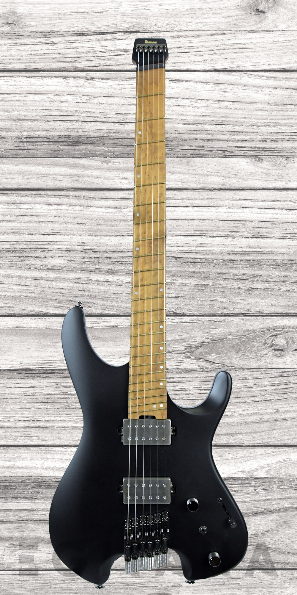 ibanez-qx52-bkf_61dea3a332a60.jpg